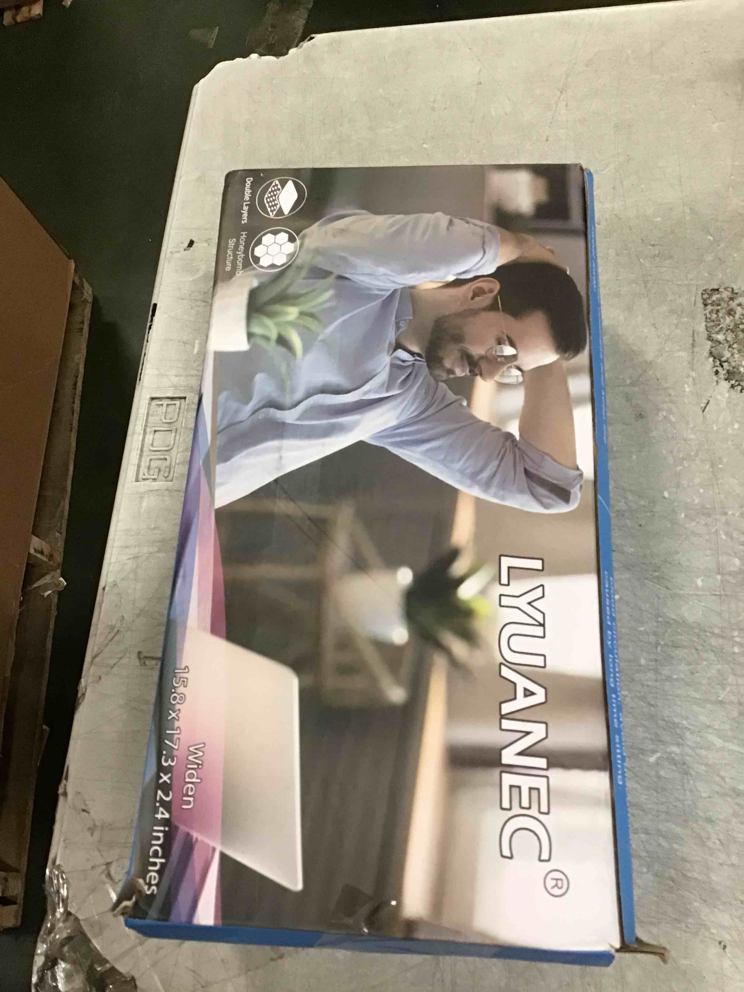https://s3.amazonaws.com/lotting-images-prod/bidfta/ORG6605846_1715598743082.jpeg