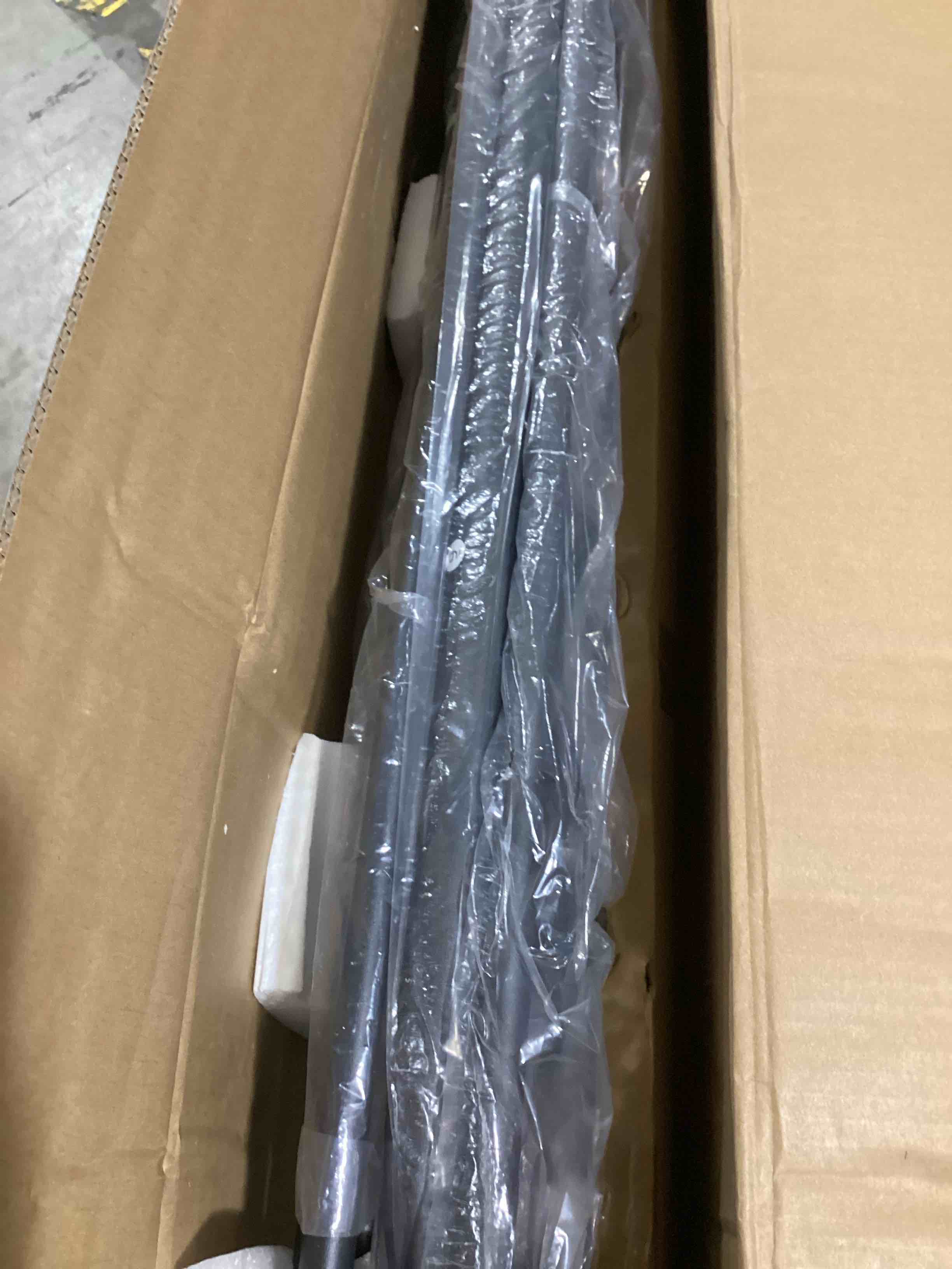 https://s3.amazonaws.com/lotting-images-prod/bidfta/ORG6610990_1721314870329.jpeg