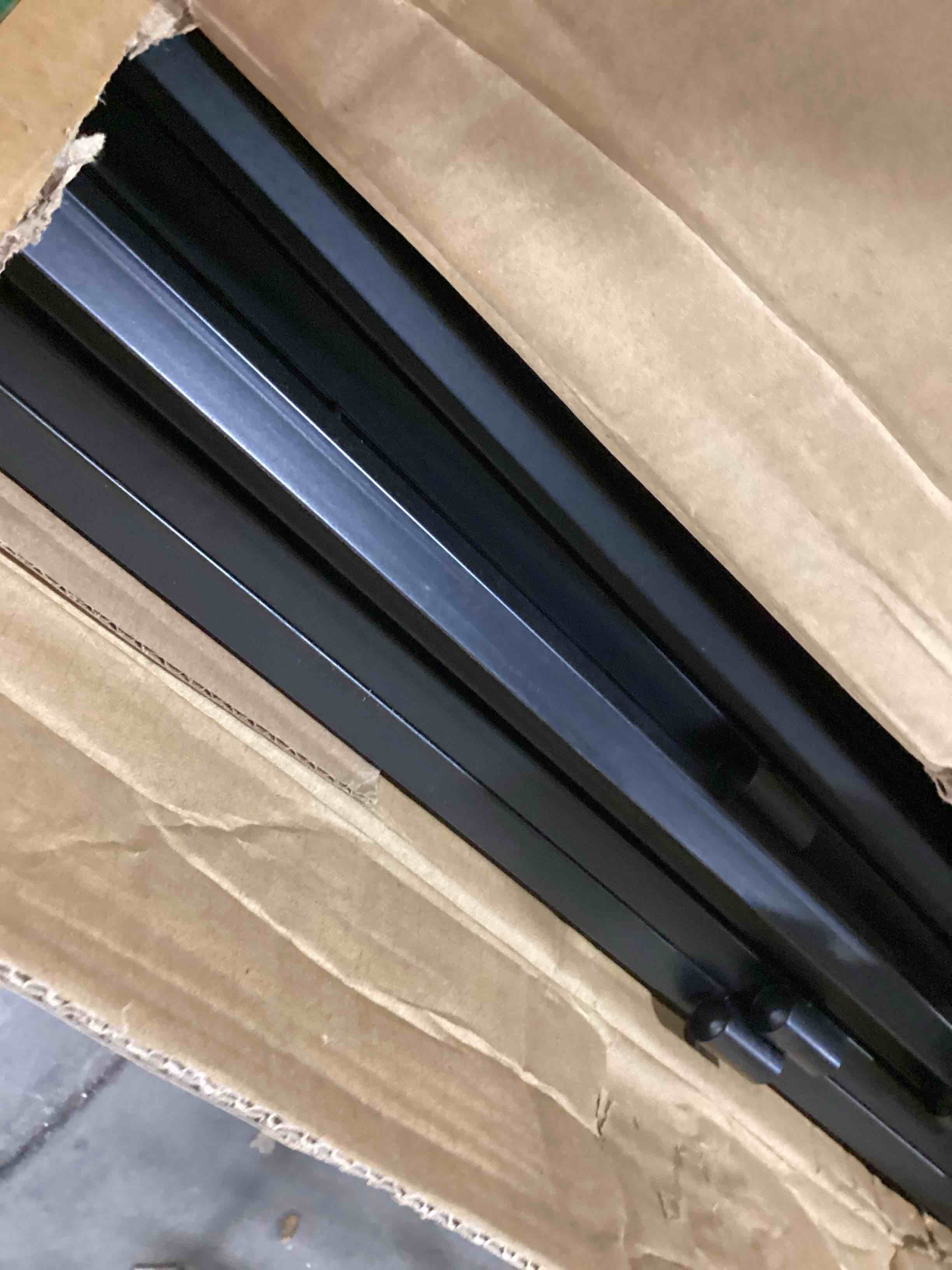 https://s3.amazonaws.com/lotting-images-prod/bidfta/ORG6611963_1722277707143.jpeg
