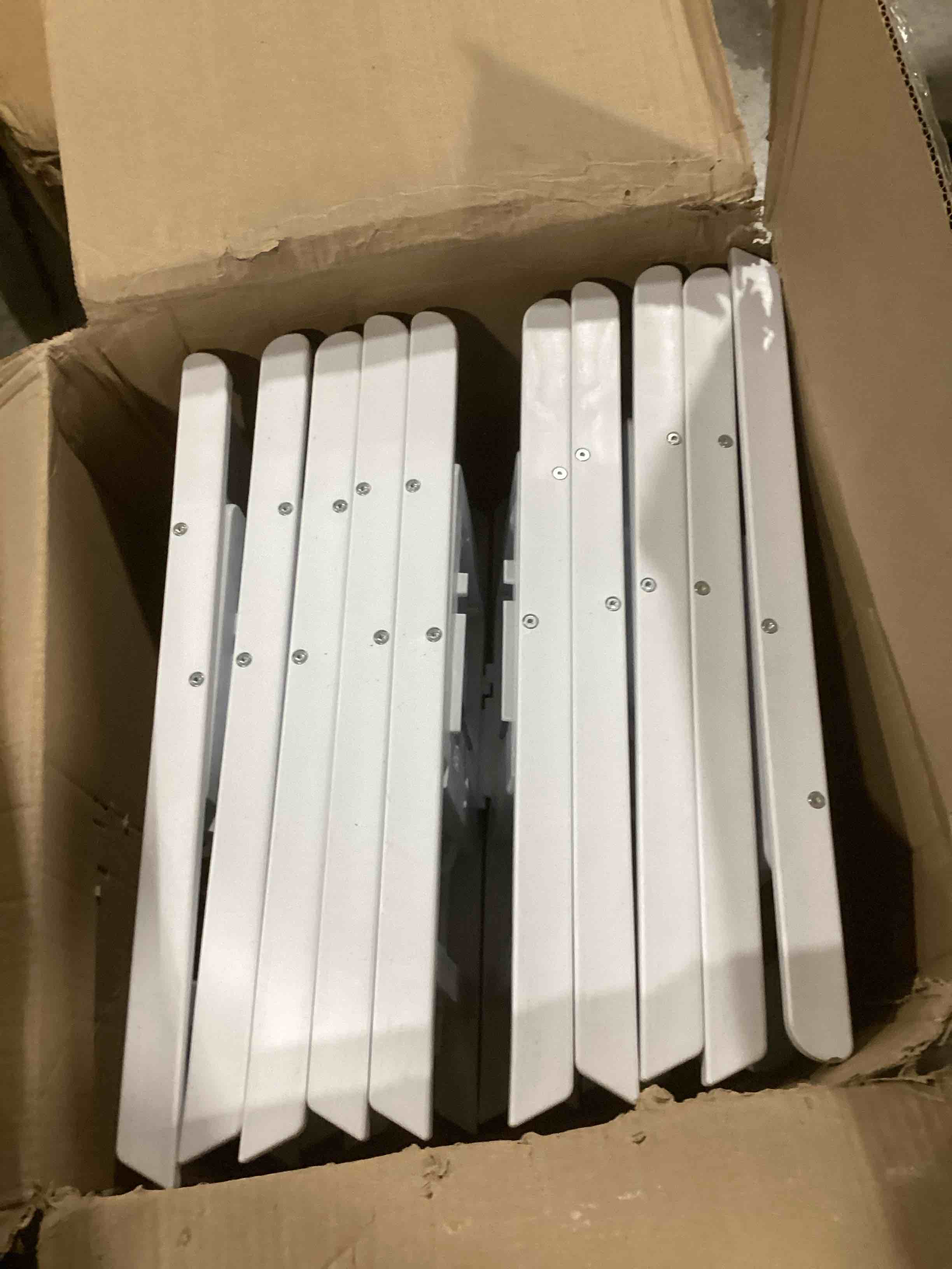 https://s3.amazonaws.com/lotting-images-prod/bidfta/ORG6612618_1721157632949.jpeg