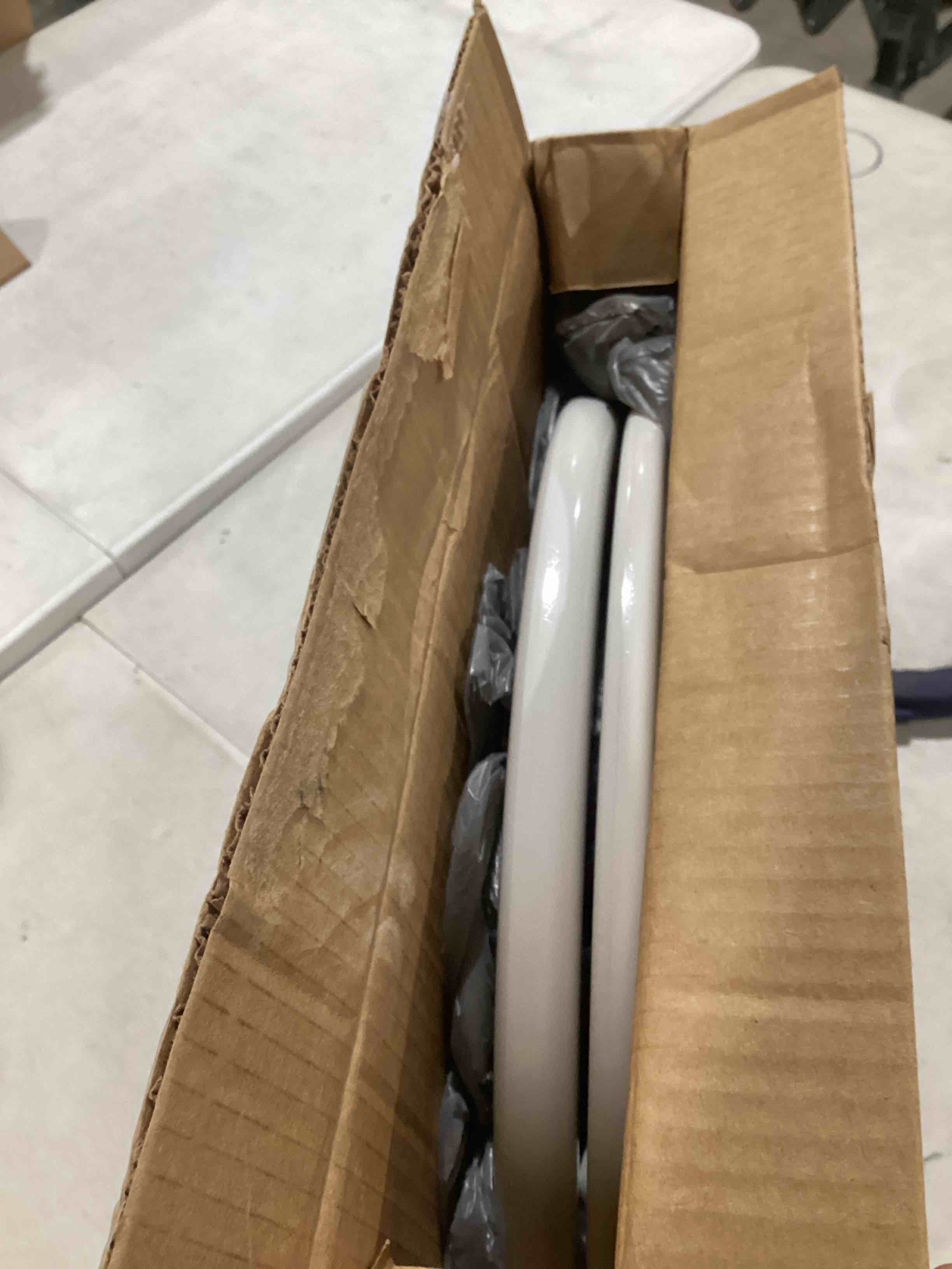 https://s3.amazonaws.com/lotting-images-prod/bidfta/ORG6613649_1723474076992.jpeg