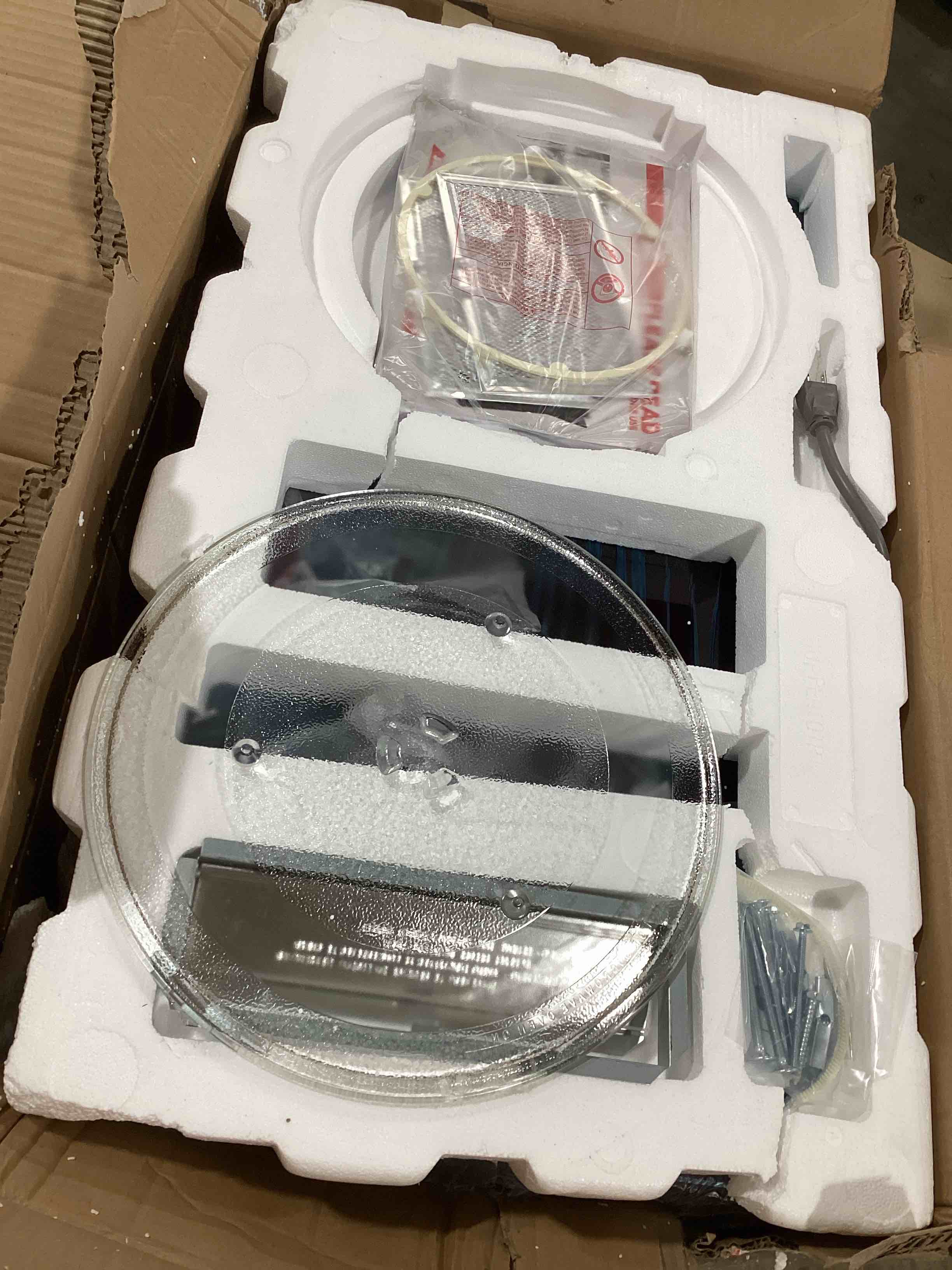 https://s3.amazonaws.com/lotting-images-prod/bidfta/ORG6614630_1721392672092.jpeg