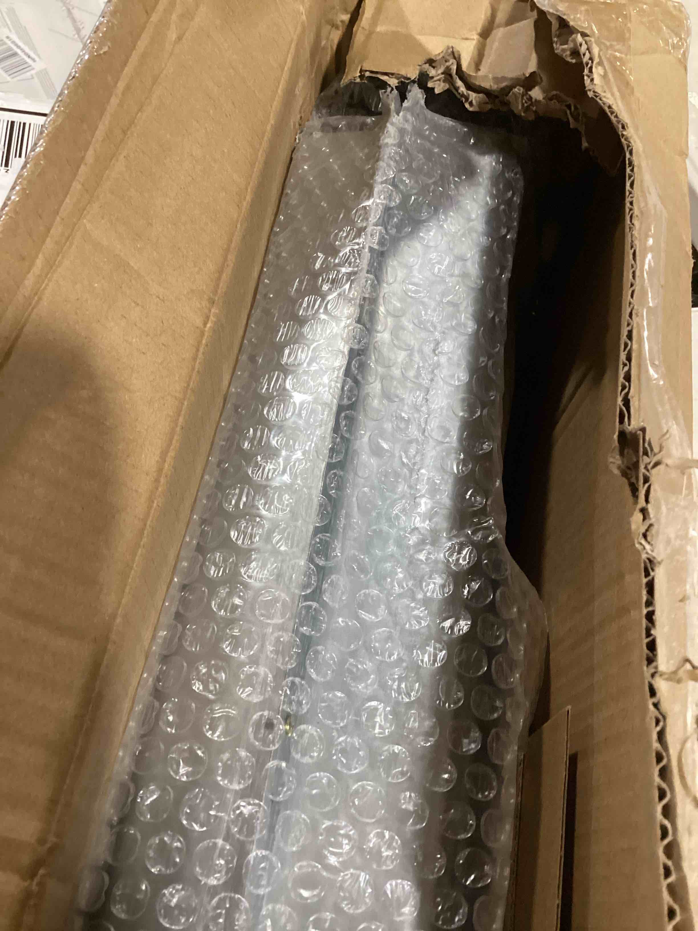 https://s3.amazonaws.com/lotting-images-prod/bidfta/ORG6615061_1721740305721.jpeg