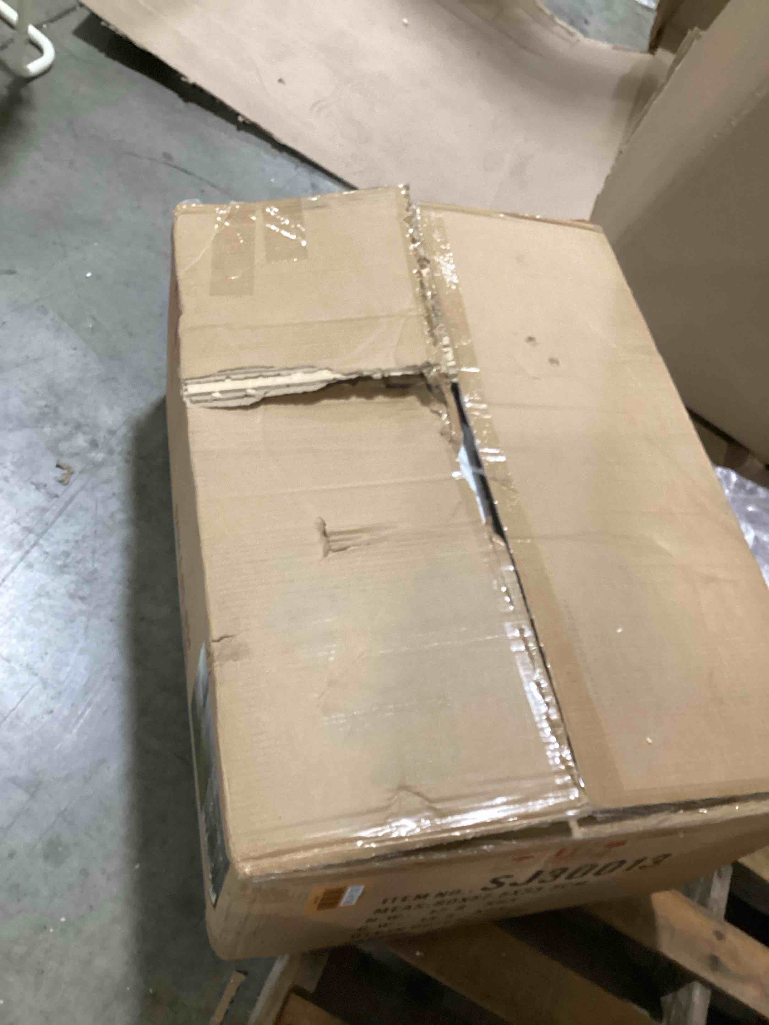https://s3.amazonaws.com/lotting-images-prod/bidfta/ORG6617986_1721676257922.jpeg