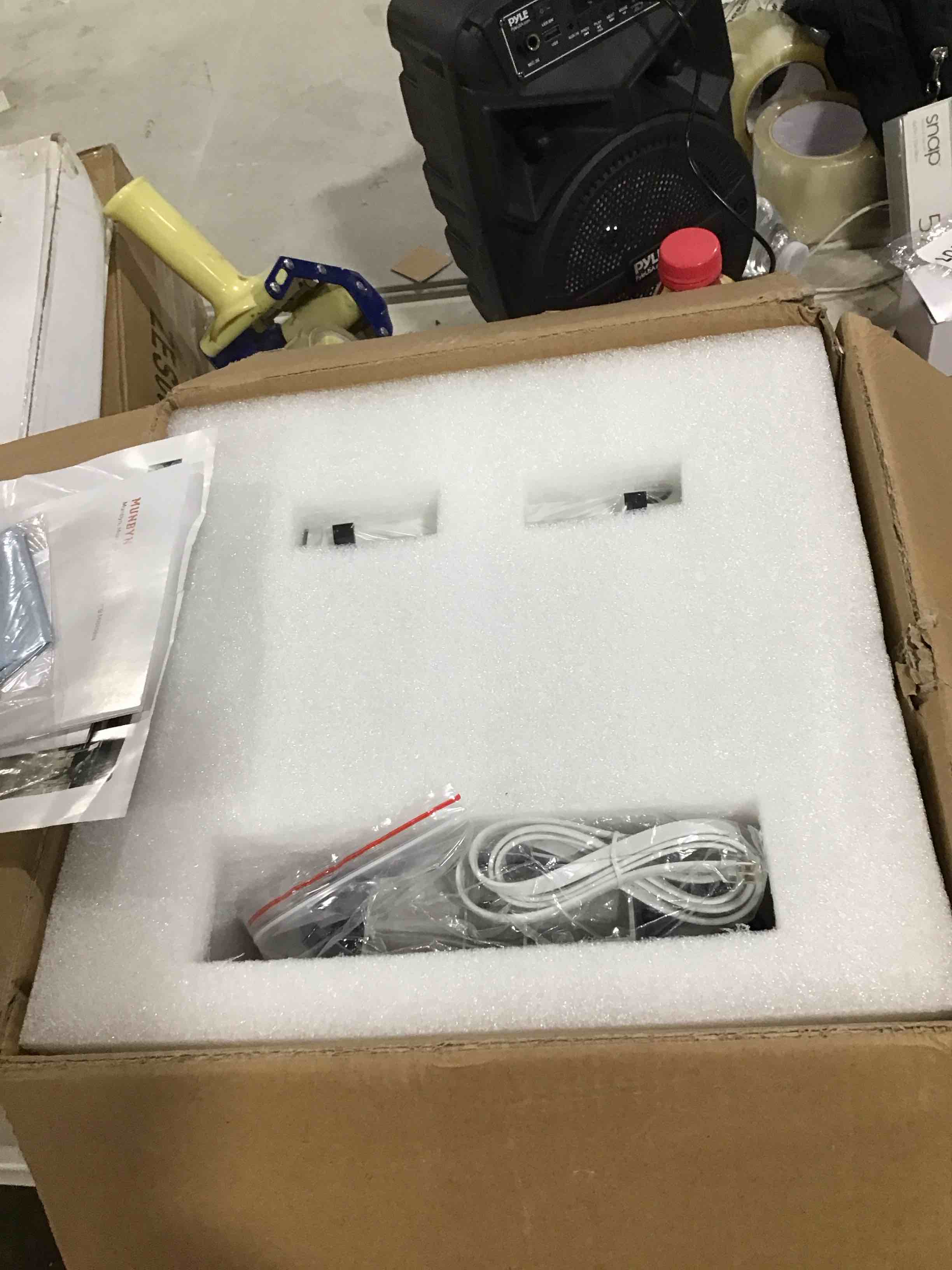 https://s3.amazonaws.com/lotting-images-prod/bidfta/ORG6618138_1721753918956.jpeg