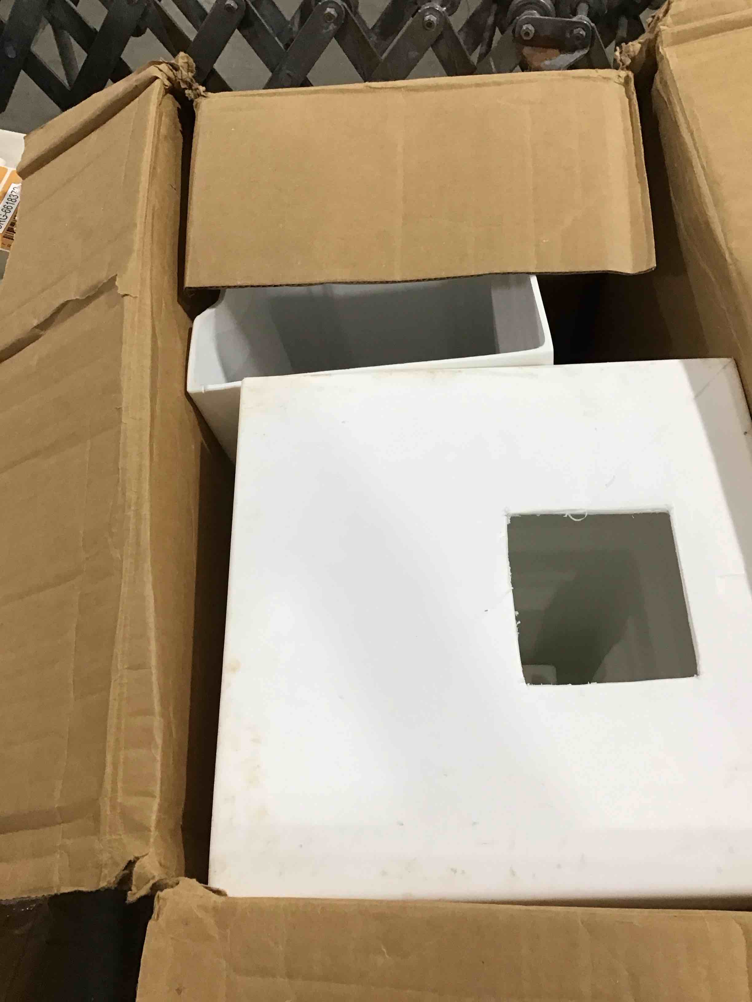 https://s3.amazonaws.com/lotting-images-prod/bidfta/ORG6618362_1721841452372.jpeg