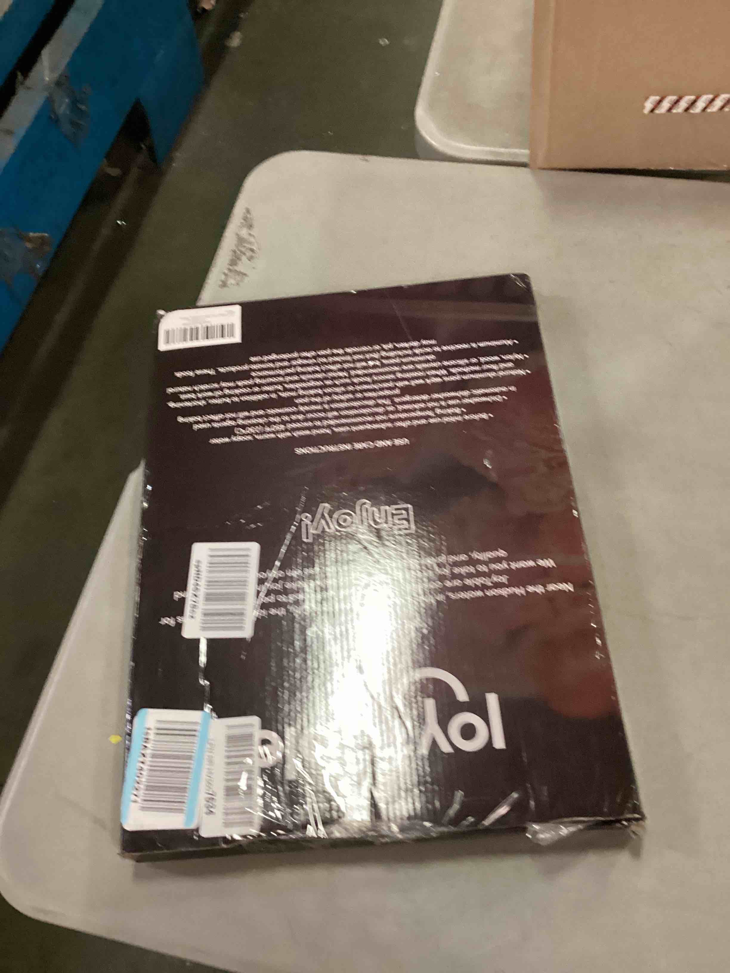 https://s3.amazonaws.com/lotting-images-prod/bidfta/ORG6620986_1716044364586.jpeg