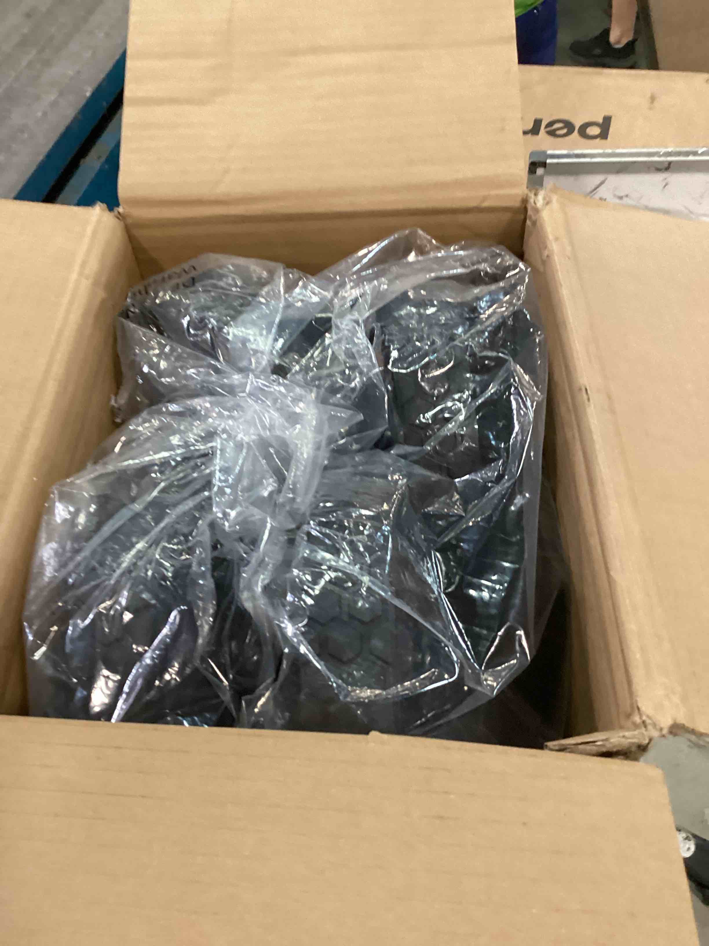 https://s3.amazonaws.com/lotting-images-prod/bidfta/ORG6621027_1716049102474.jpeg