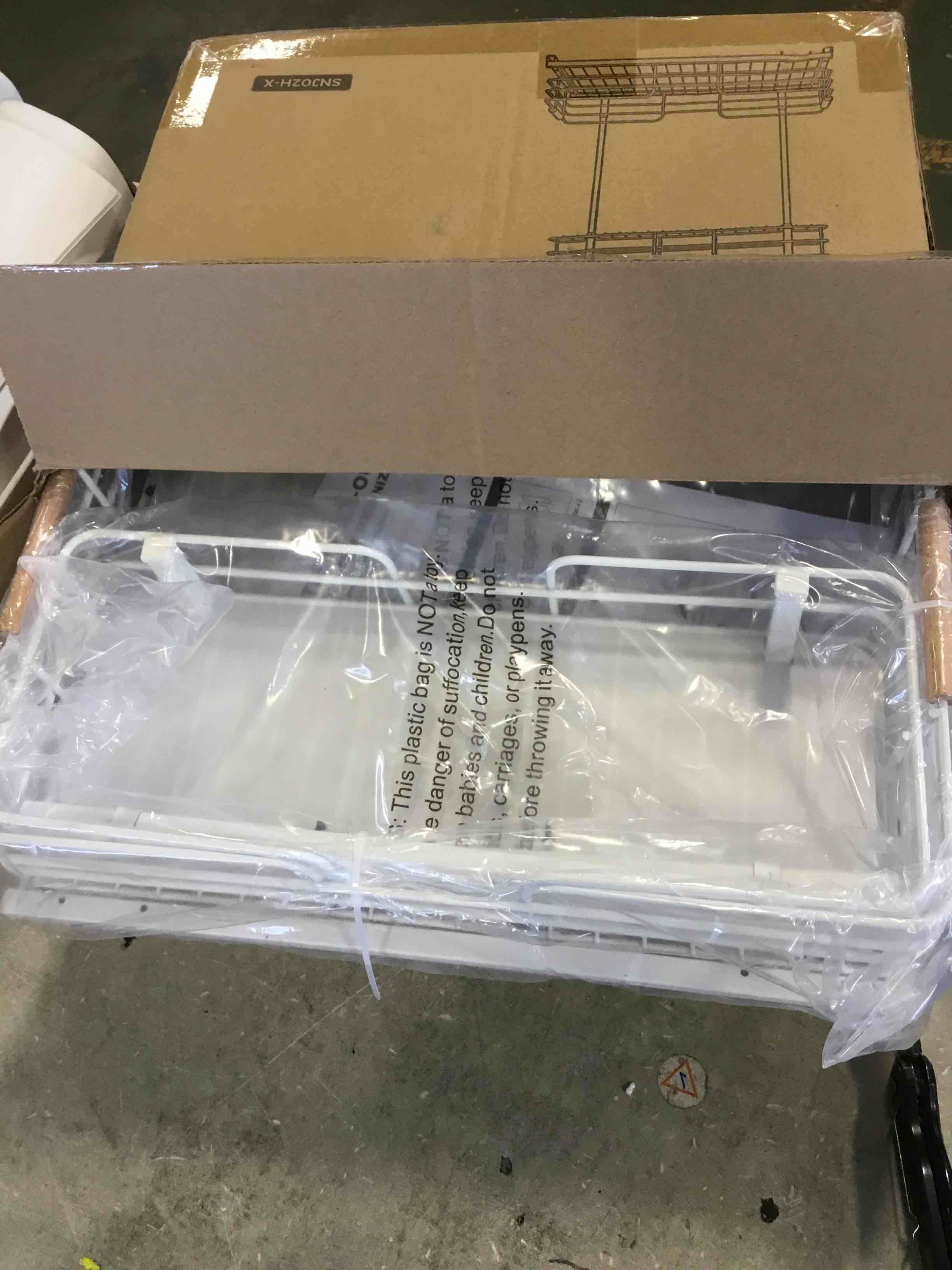 https://s3.amazonaws.com/lotting-images-prod/bidfta/ORG6623262_1715873316181.jpeg