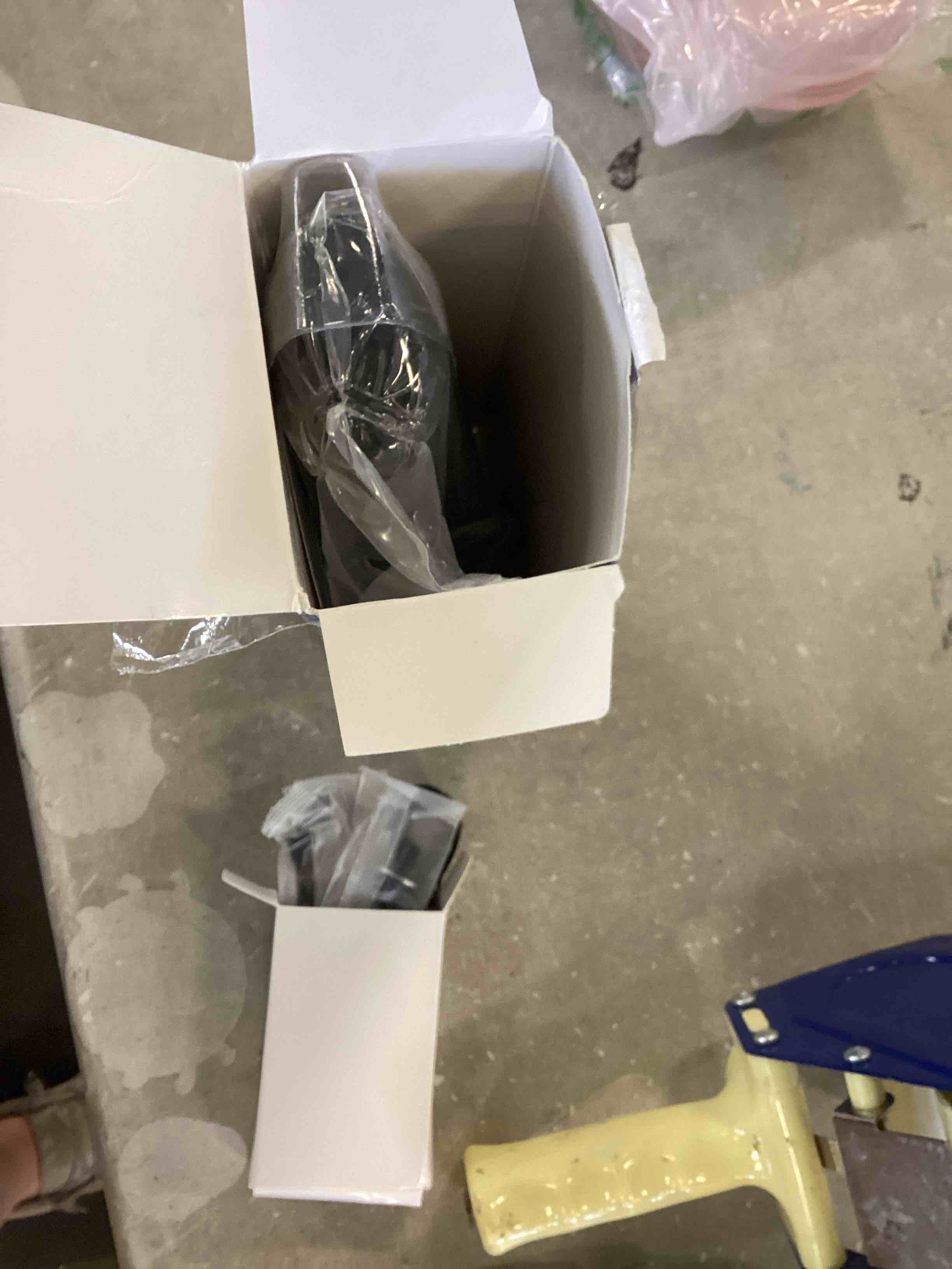 https://s3.amazonaws.com/lotting-images-prod/bidfta/ORG6624239_1717165398799.jpeg