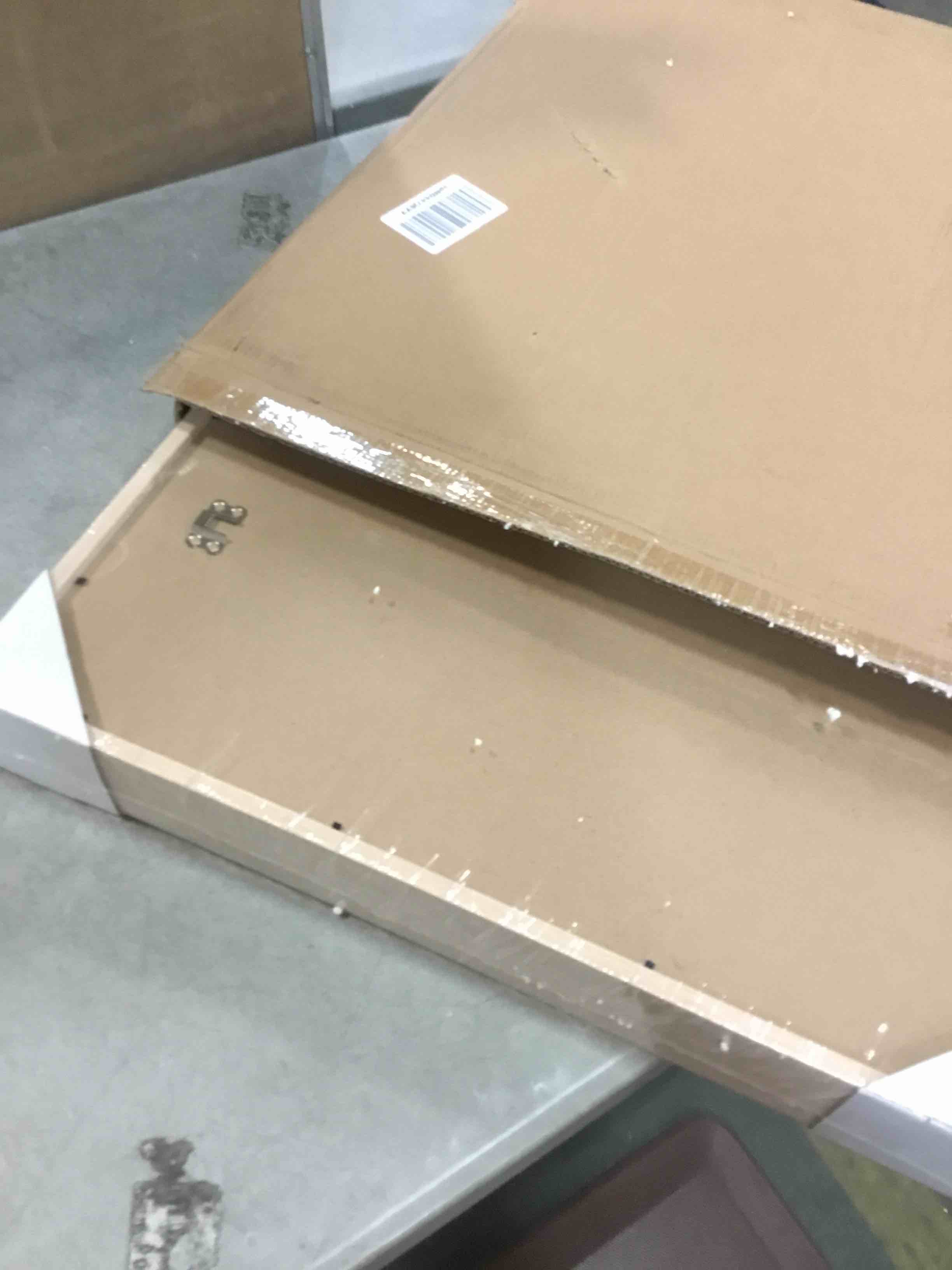 https://s3.amazonaws.com/lotting-images-prod/bidfta/ORG6628642_1716295345197.jpeg