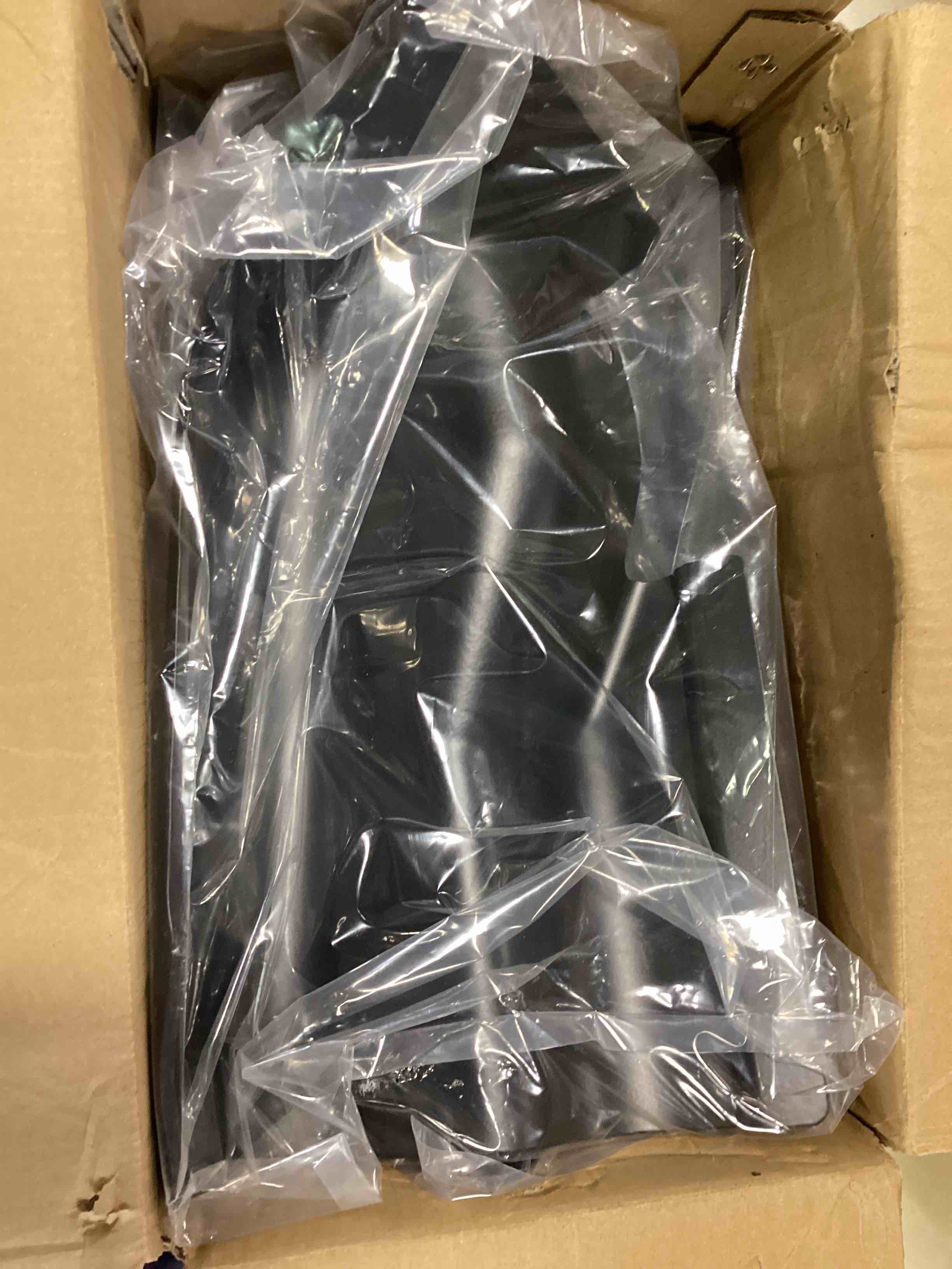 https://s3.amazonaws.com/lotting-images-prod/bidfta/ORG6630354_1716575615679.jpeg