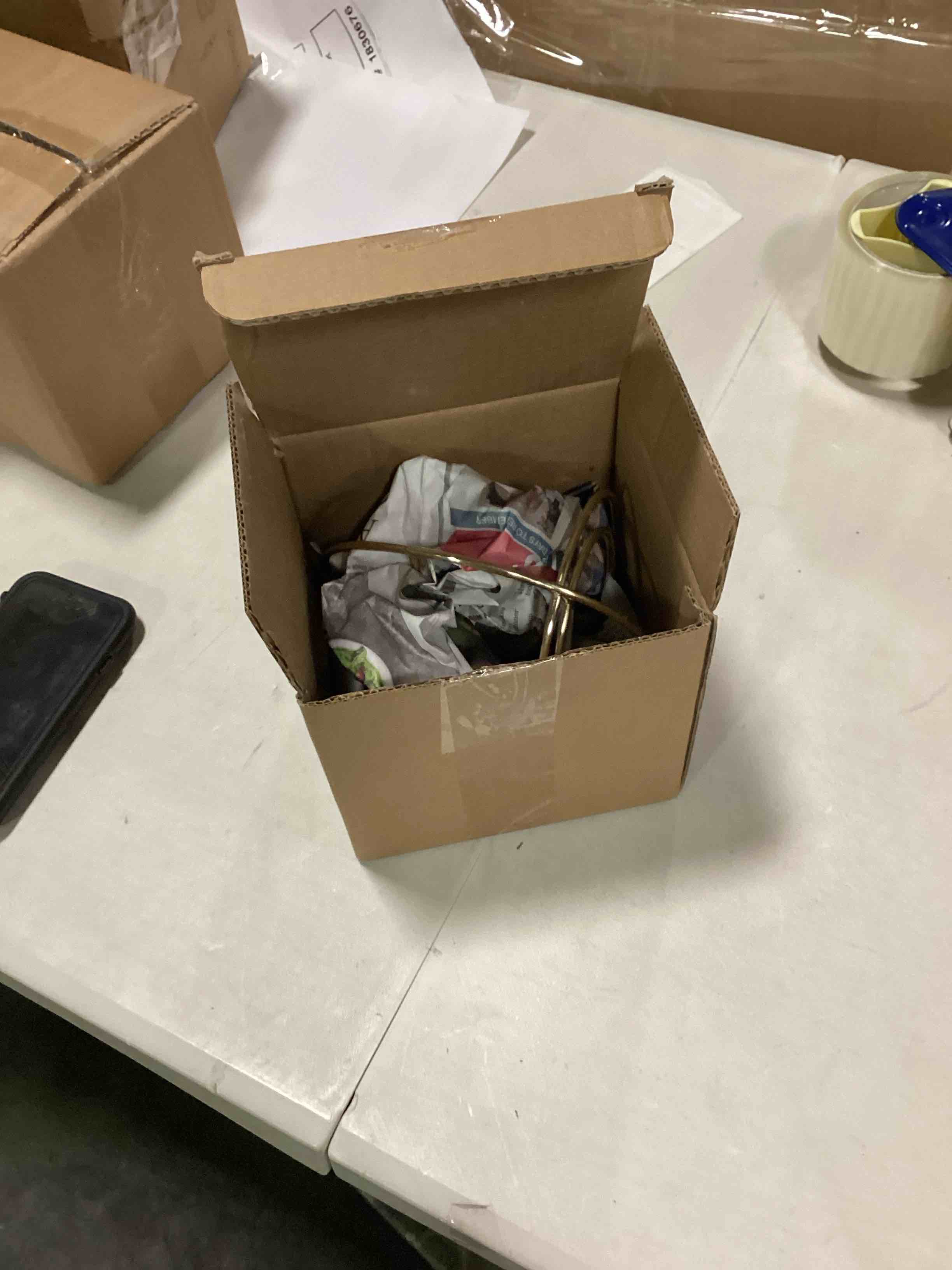 https://s3.amazonaws.com/lotting-images-prod/bidfta/ORG6630845_1715960021204.jpeg