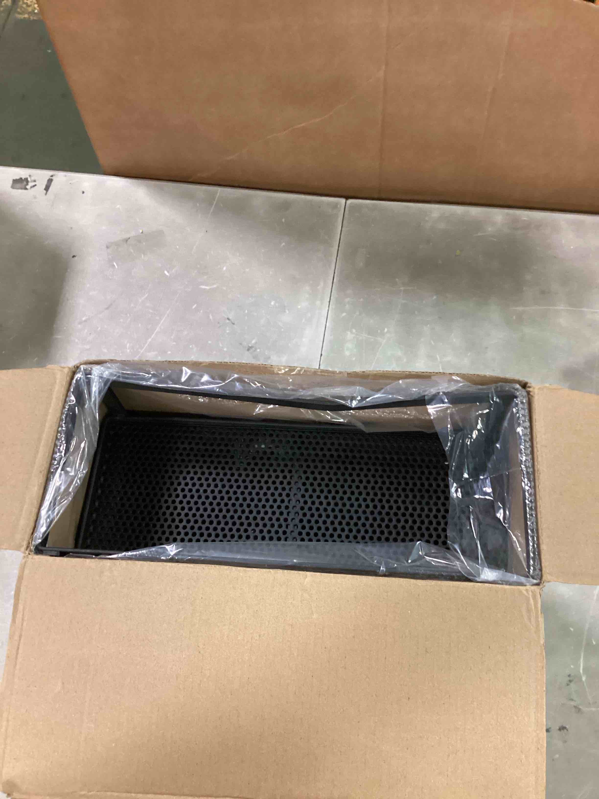 https://s3.amazonaws.com/lotting-images-prod/bidfta/ORG6631168_1716220464352.jpeg