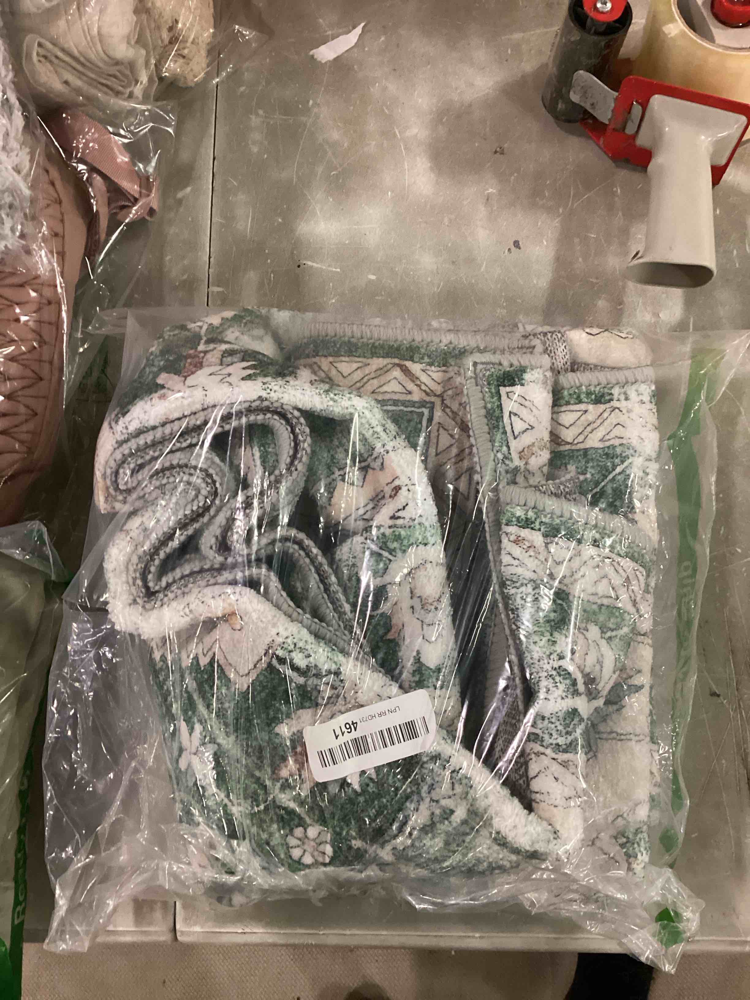 https://s3.amazonaws.com/lotting-images-prod/bidfta/ORG6631218_1716226154469.jpeg
