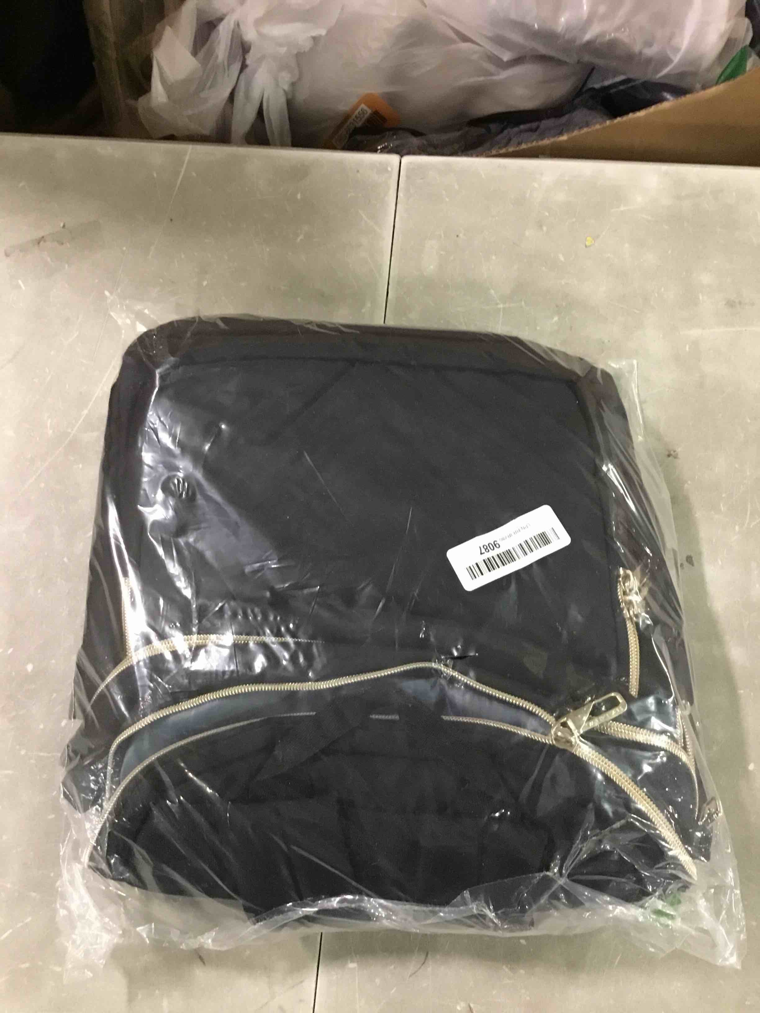 https://s3.amazonaws.com/lotting-images-prod/bidfta/ORG6631562_1716305182400.jpeg