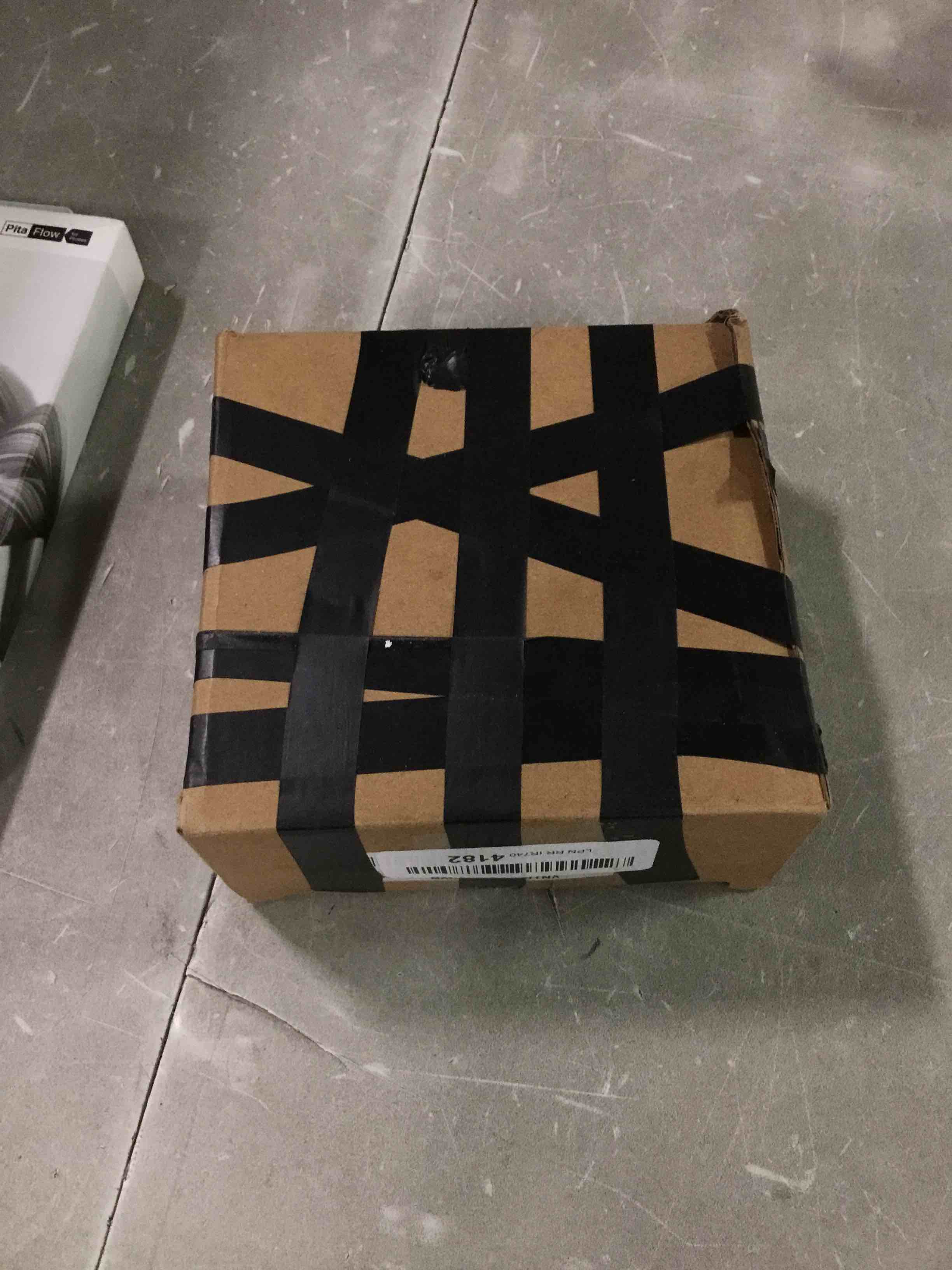 https://s3.amazonaws.com/lotting-images-prod/bidfta/ORG6631811_1716384641790.jpeg