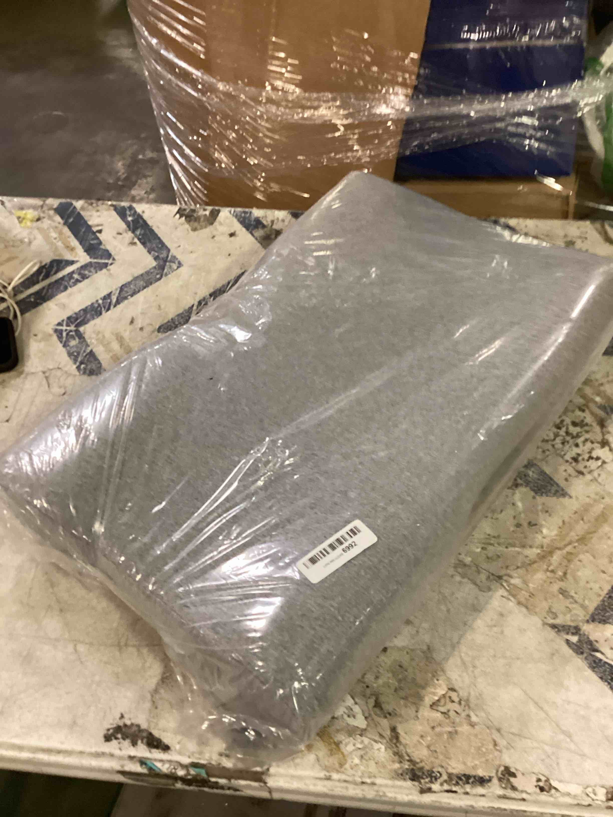 https://s3.amazonaws.com/lotting-images-prod/bidfta/ORG6635144_1722281694314.jpeg