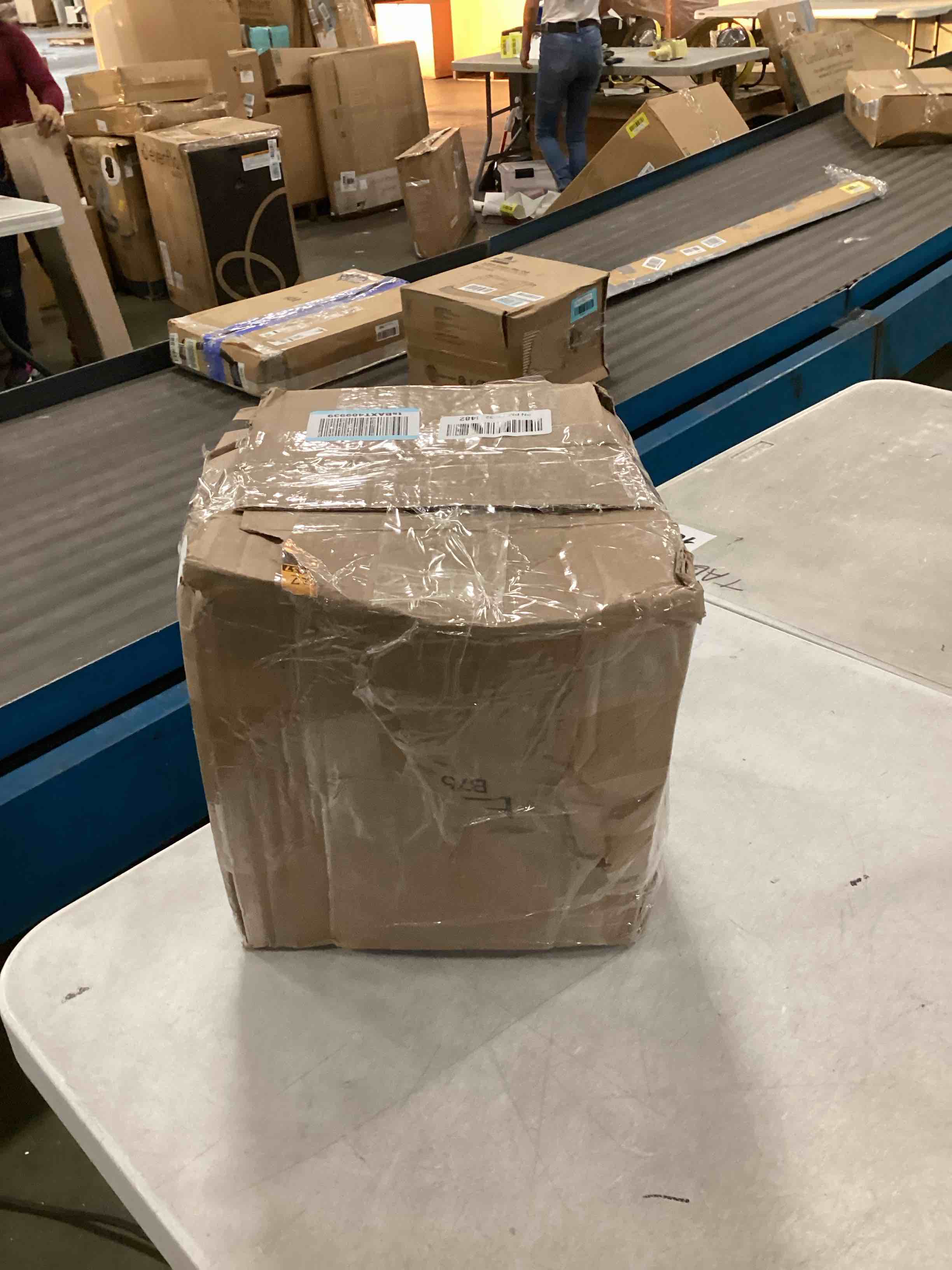 https://s3.amazonaws.com/lotting-images-prod/bidfta/ORG6637177_1723248396261.jpeg