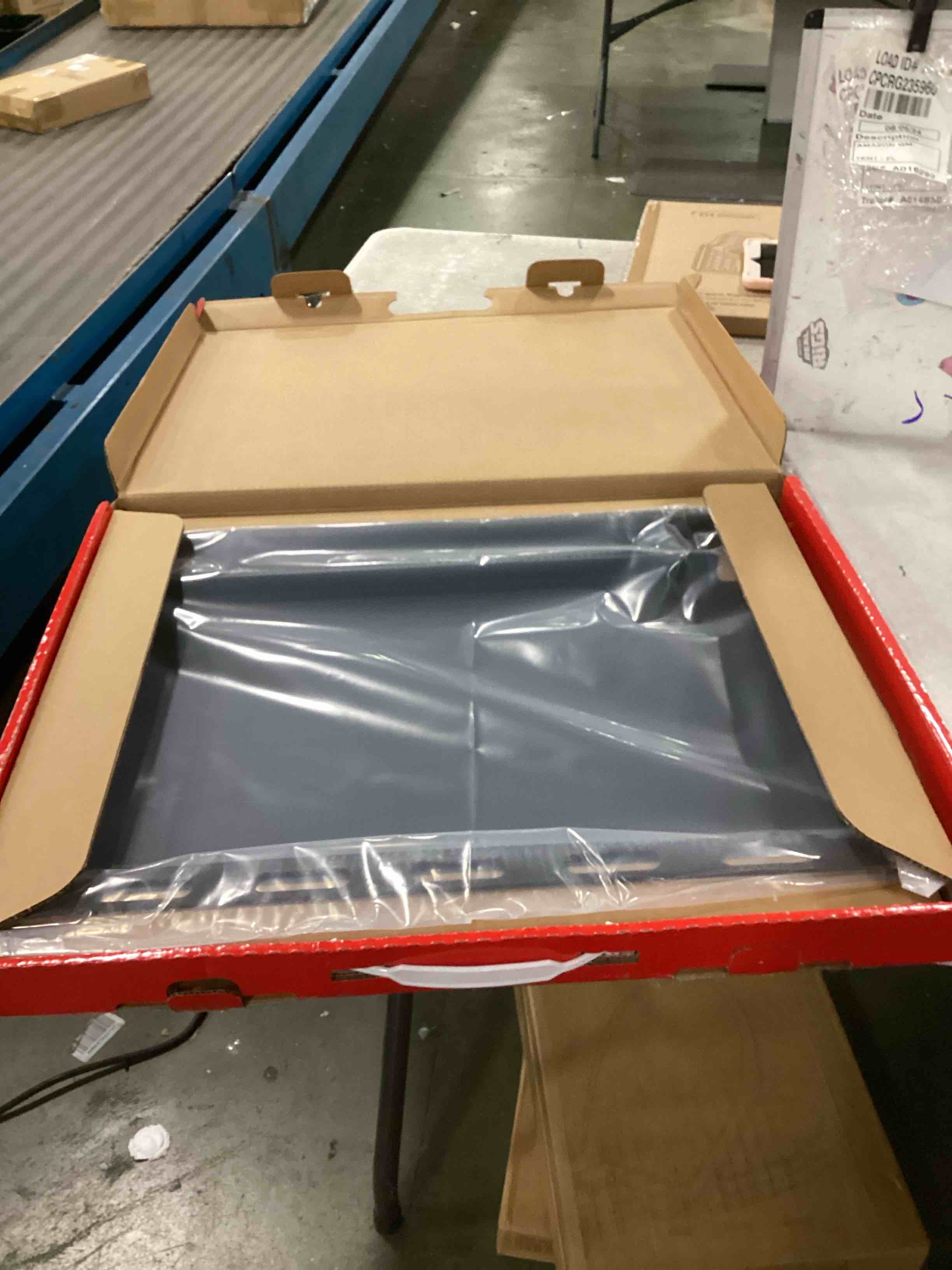 https://s3.amazonaws.com/lotting-images-prod/bidfta/ORG6637234_1723256956510.jpeg