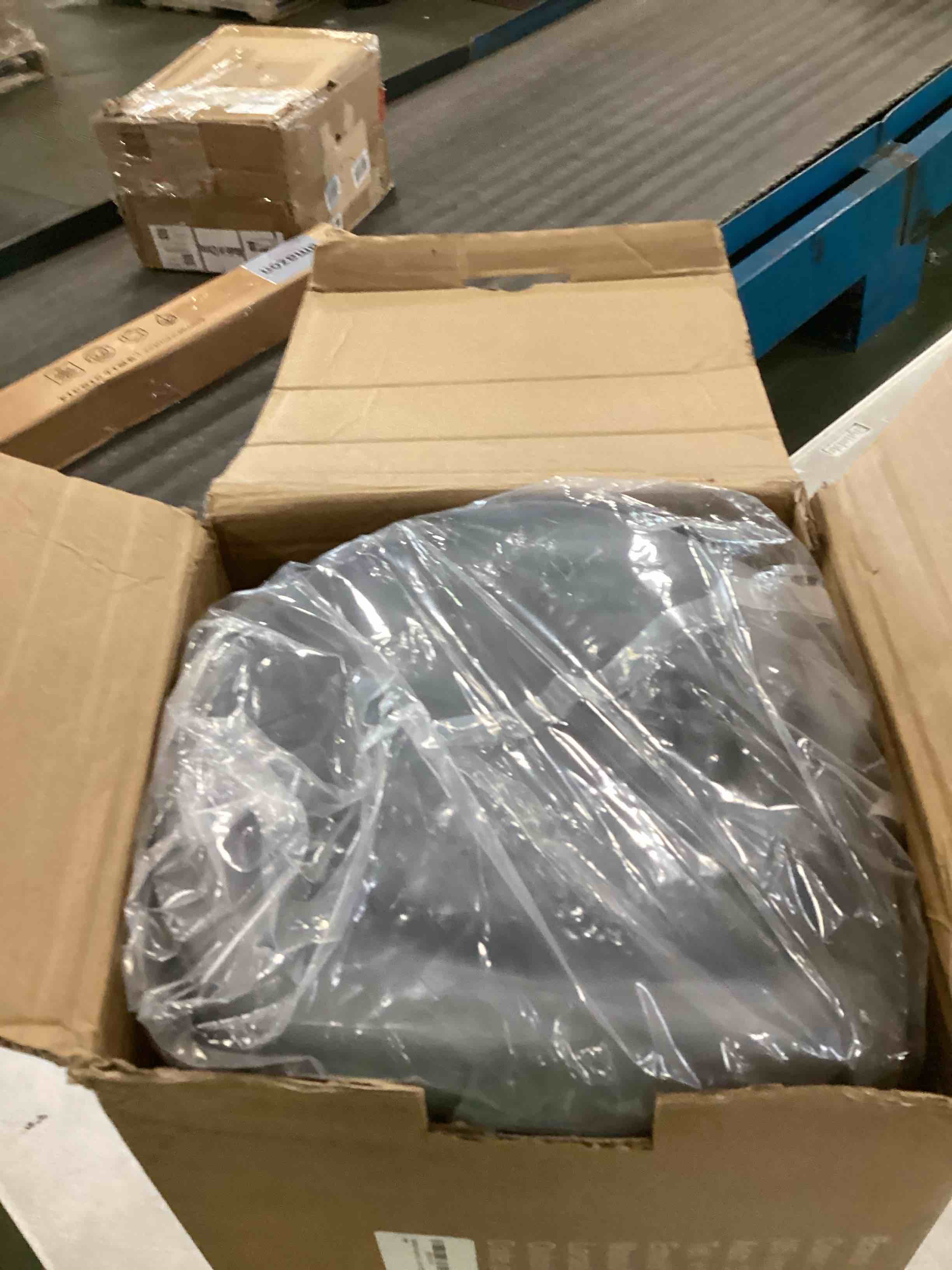 https://s3.amazonaws.com/lotting-images-prod/bidfta/ORG6637562_1723588441526.jpeg