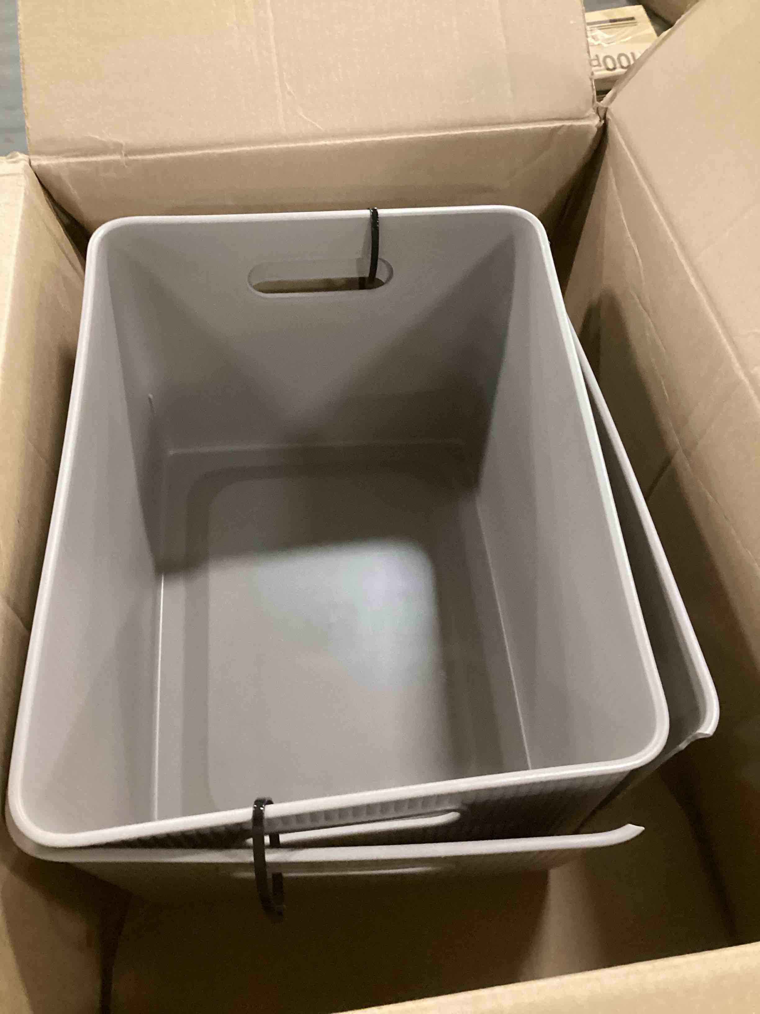 https://s3.amazonaws.com/lotting-images-prod/bidfta/ORG6637811_1723694289821.jpeg