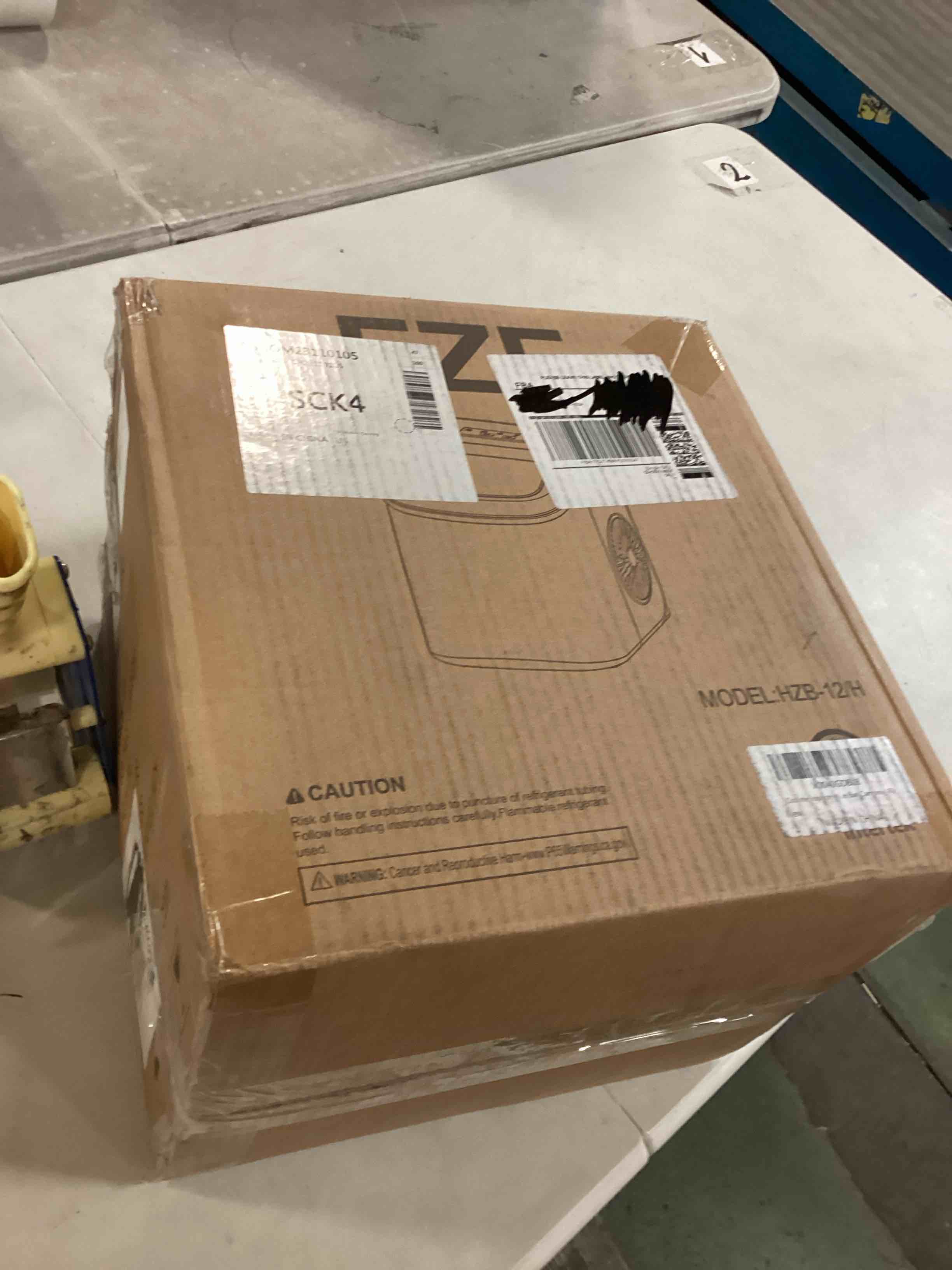 https://s3.amazonaws.com/lotting-images-prod/bidfta/ORG6638362_1722624646442.jpeg