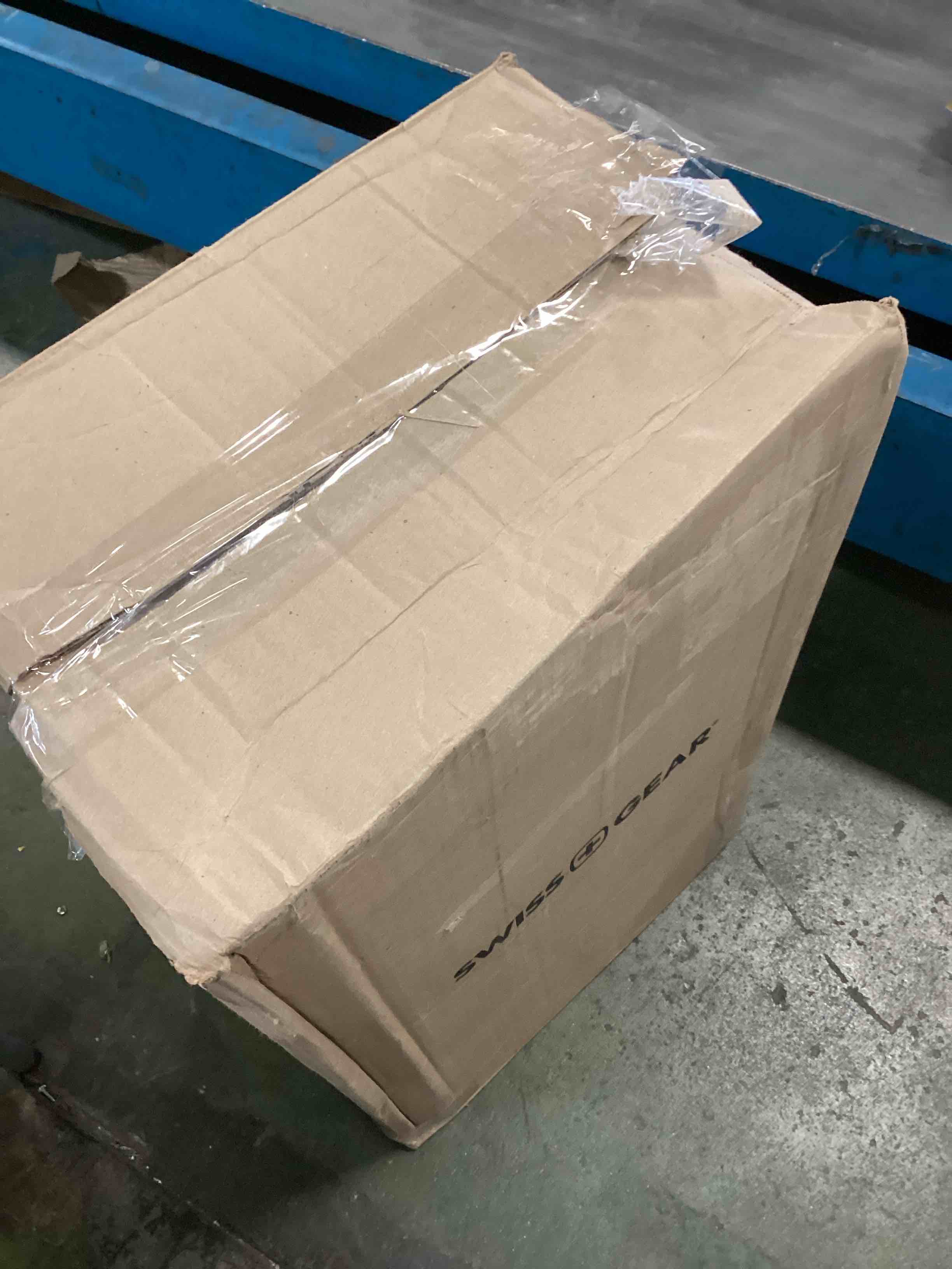 https://s3.amazonaws.com/lotting-images-prod/bidfta/ORG6639420_1724268550376.jpeg