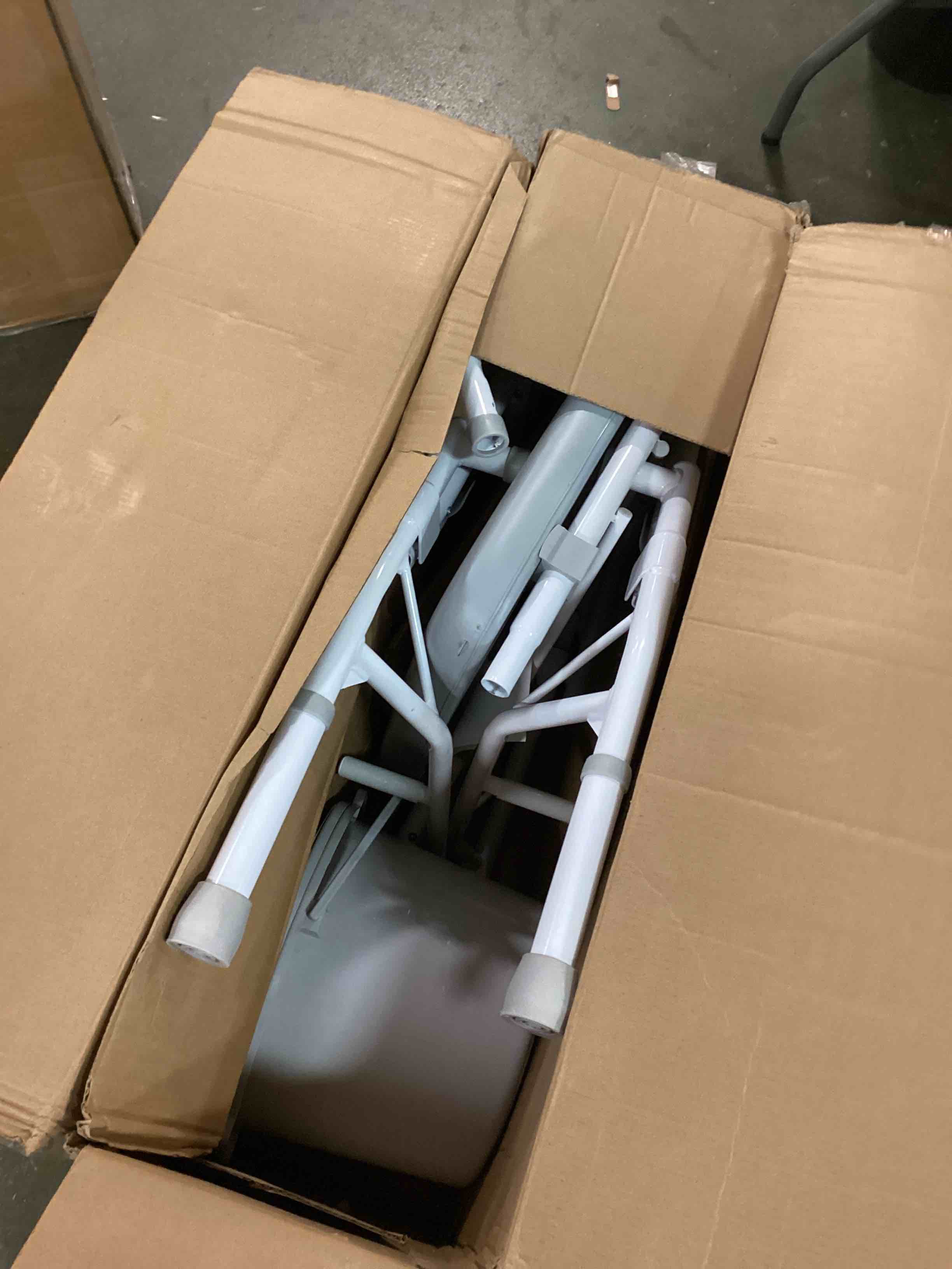 https://s3.amazonaws.com/lotting-images-prod/bidfta/ORG6640446_1723078153327.jpeg