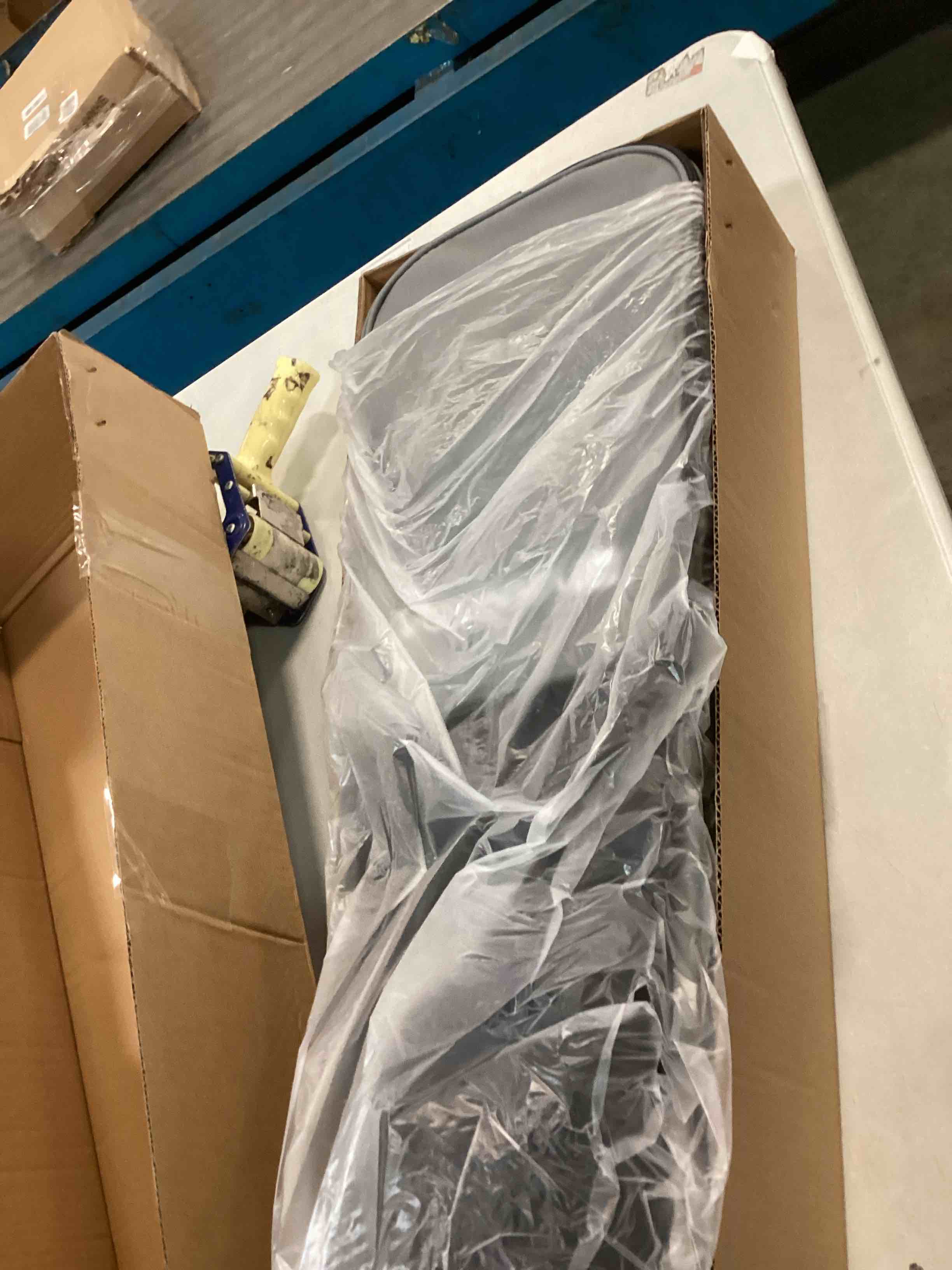 https://s3.amazonaws.com/lotting-images-prod/bidfta/ORG6642242_1723051801402.jpeg