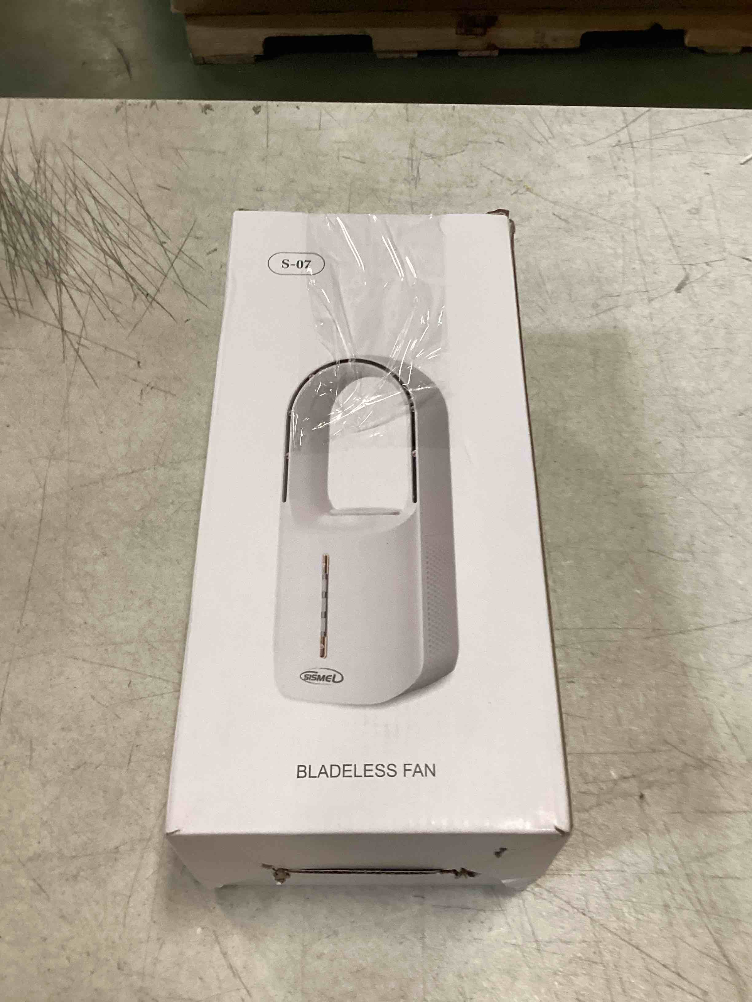 https://s3.amazonaws.com/lotting-images-prod/bidfta/ORG6643044_1722541946512.jpeg