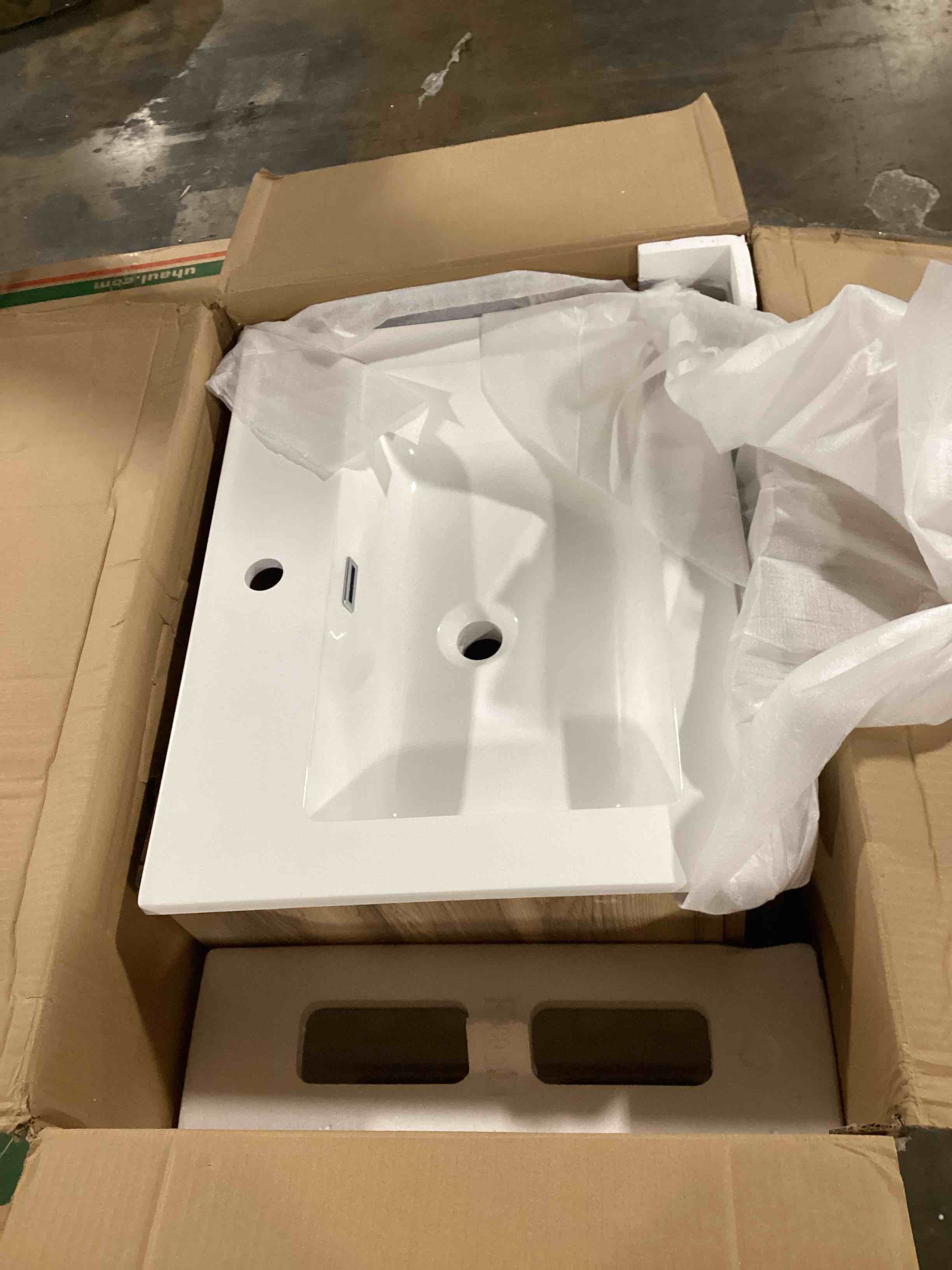 https://s3.amazonaws.com/lotting-images-prod/bidfta/ORG6644353_1727378294502.jpeg