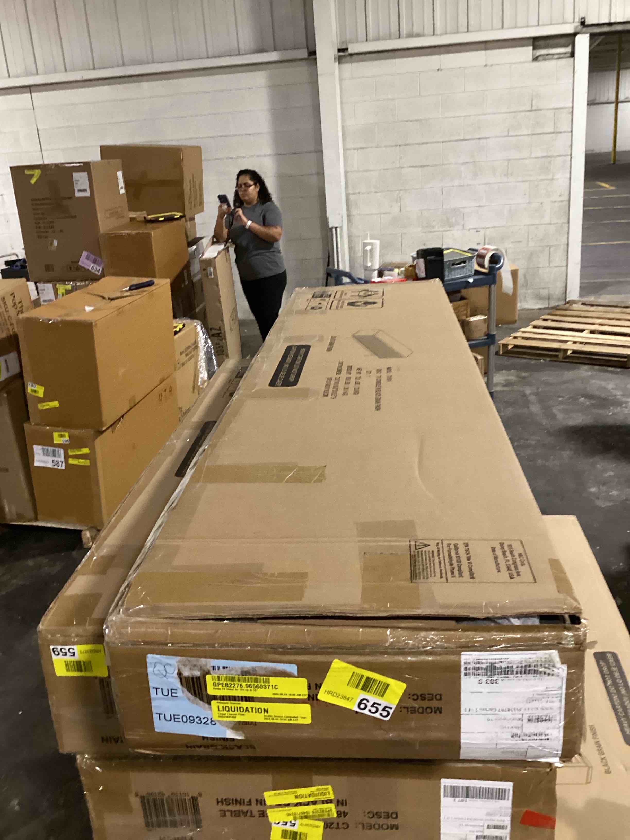https://s3.amazonaws.com/lotting-images-prod/bidfta/ORG6644606_1727706167279.jpeg