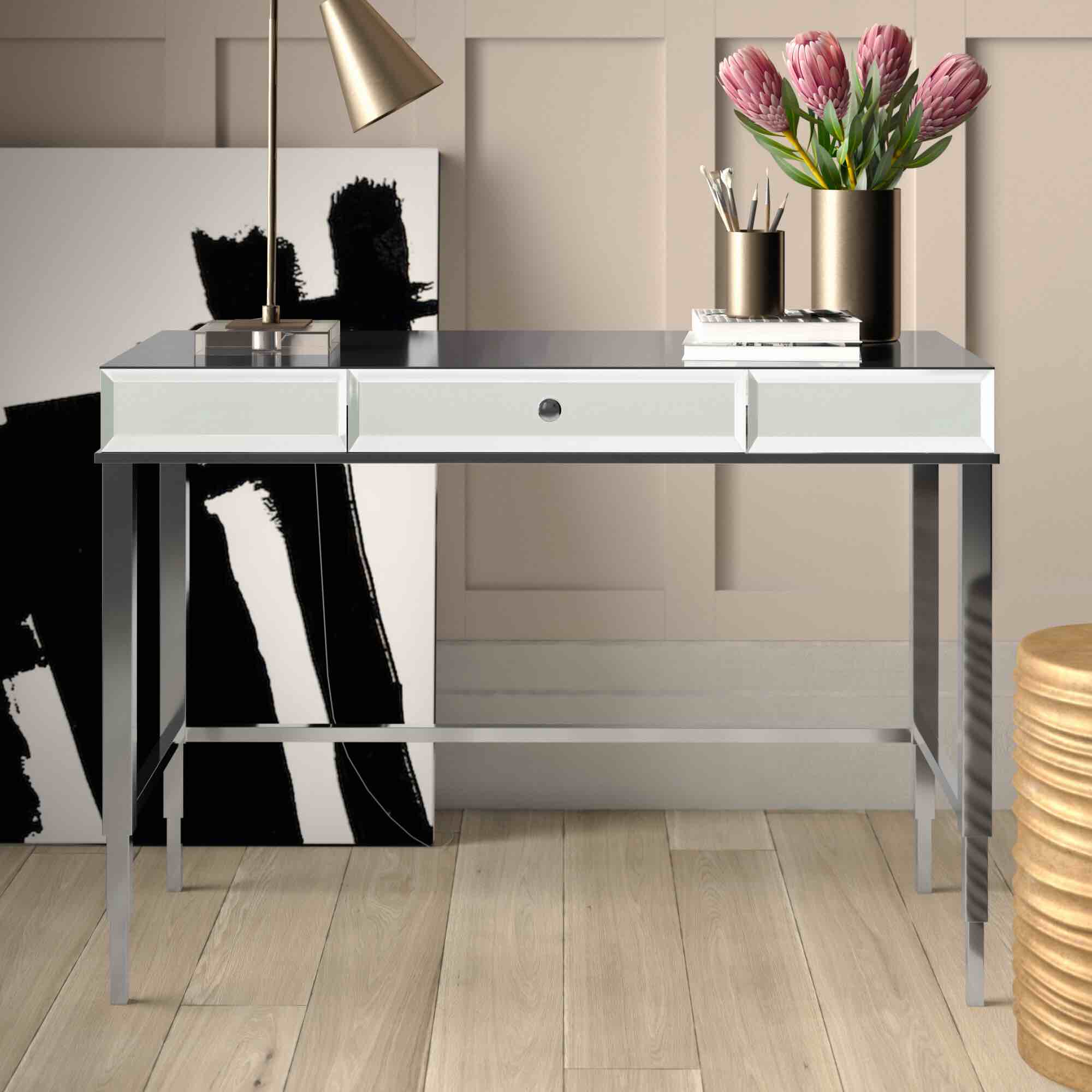 Nyasha Desk