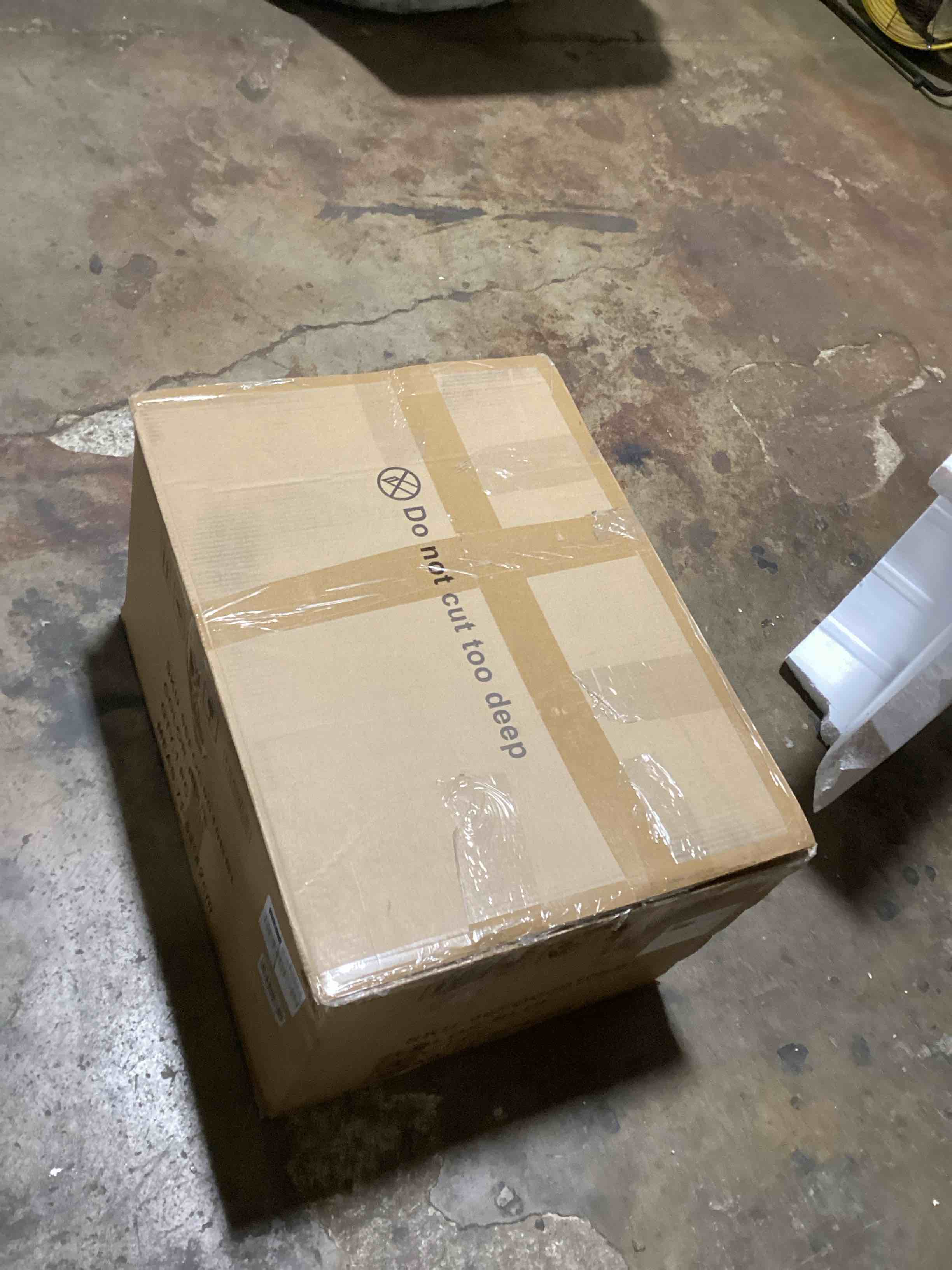 https://s3.amazonaws.com/lotting-images-prod/bidfta/ORG6645288_1728321503878.jpeg