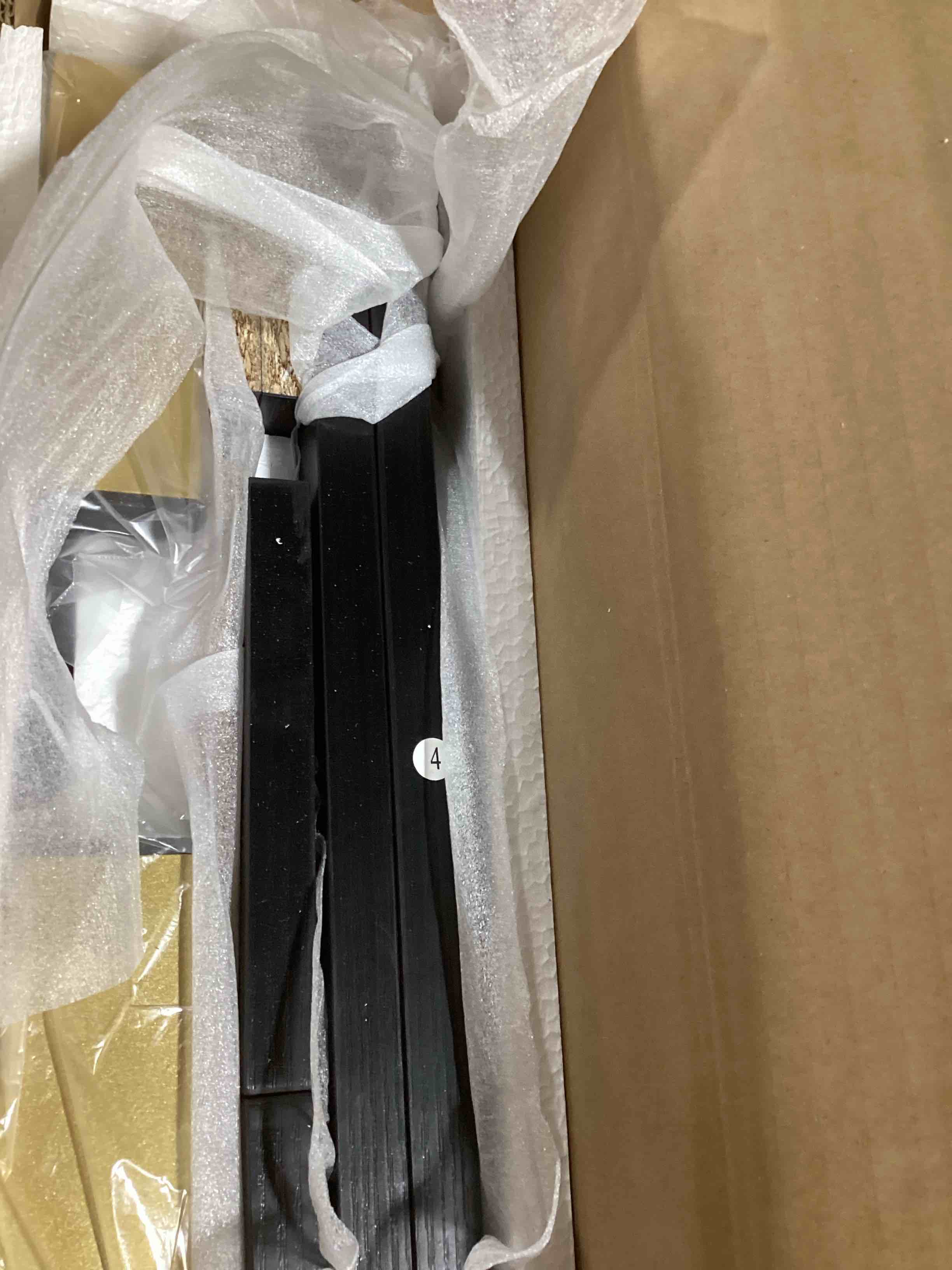 https://s3.amazonaws.com/lotting-images-prod/bidfta/ORG6647574_1727370261993.jpeg