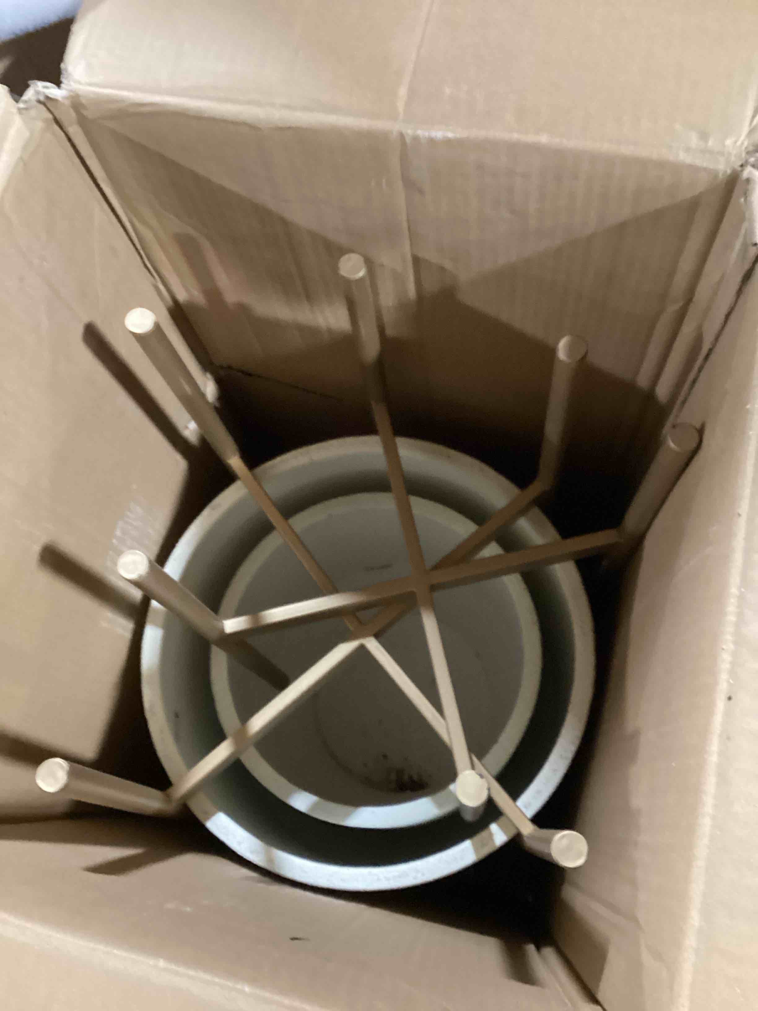 https://s3.amazonaws.com/lotting-images-prod/bidfta/ORG6647940_1728320743993.jpeg