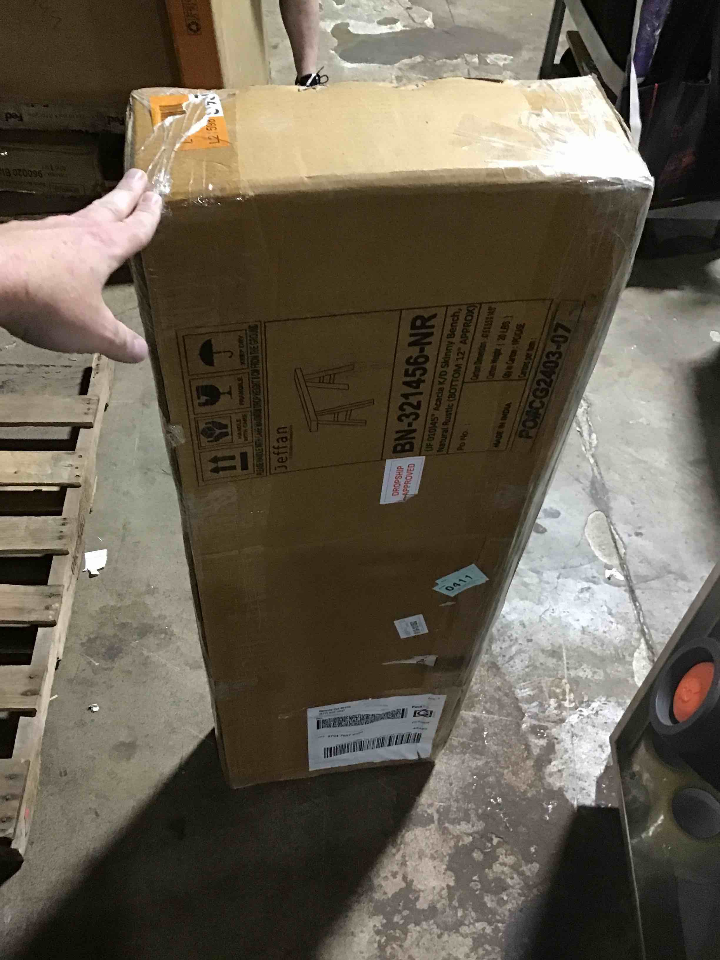 https://s3.amazonaws.com/lotting-images-prod/bidfta/ORG6649568_1727700124380.jpeg
