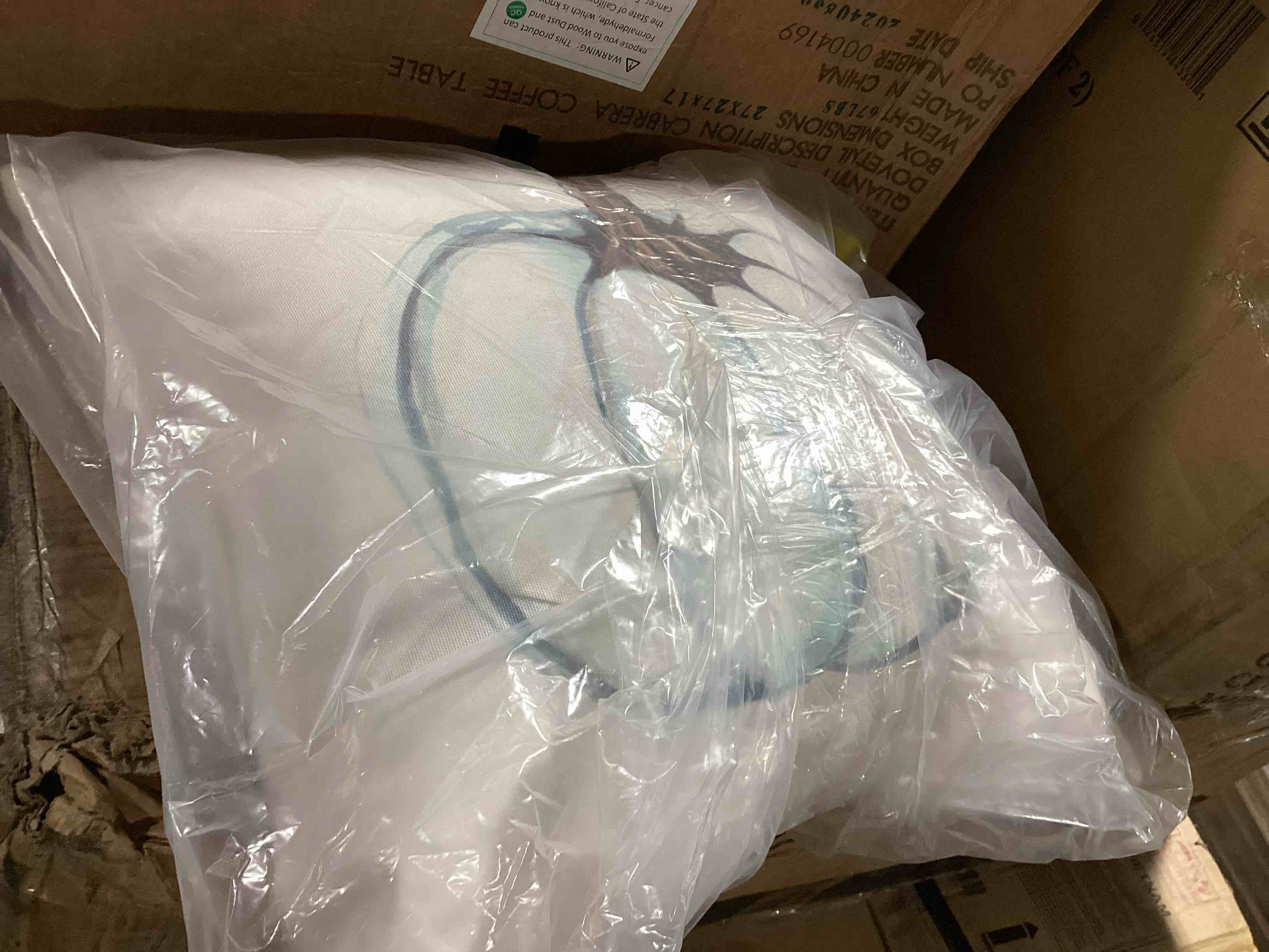 https://s3.amazonaws.com/lotting-images-prod/bidfta/ORG6652661_1728309050682.jpeg