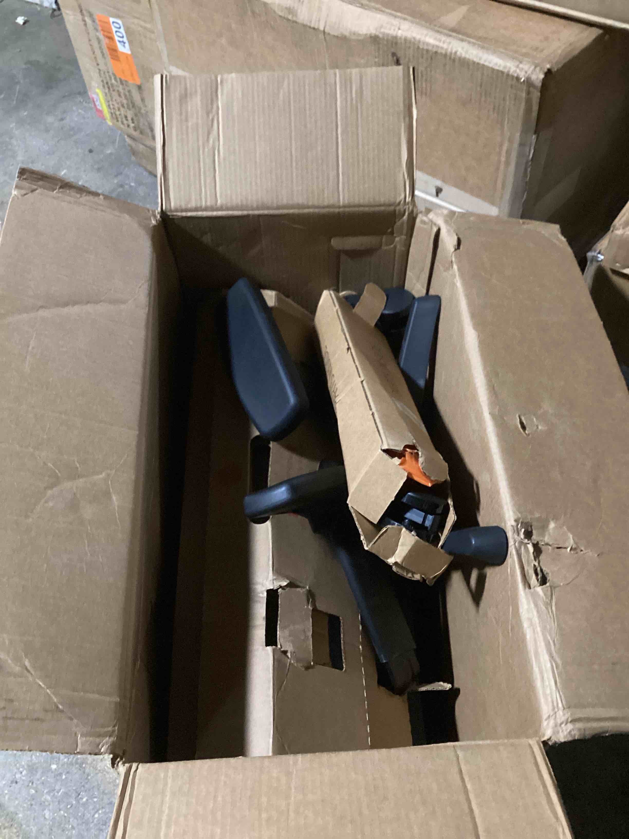 https://s3.amazonaws.com/lotting-images-prod/bidfta/ORG6653534_1727788508139.jpeg