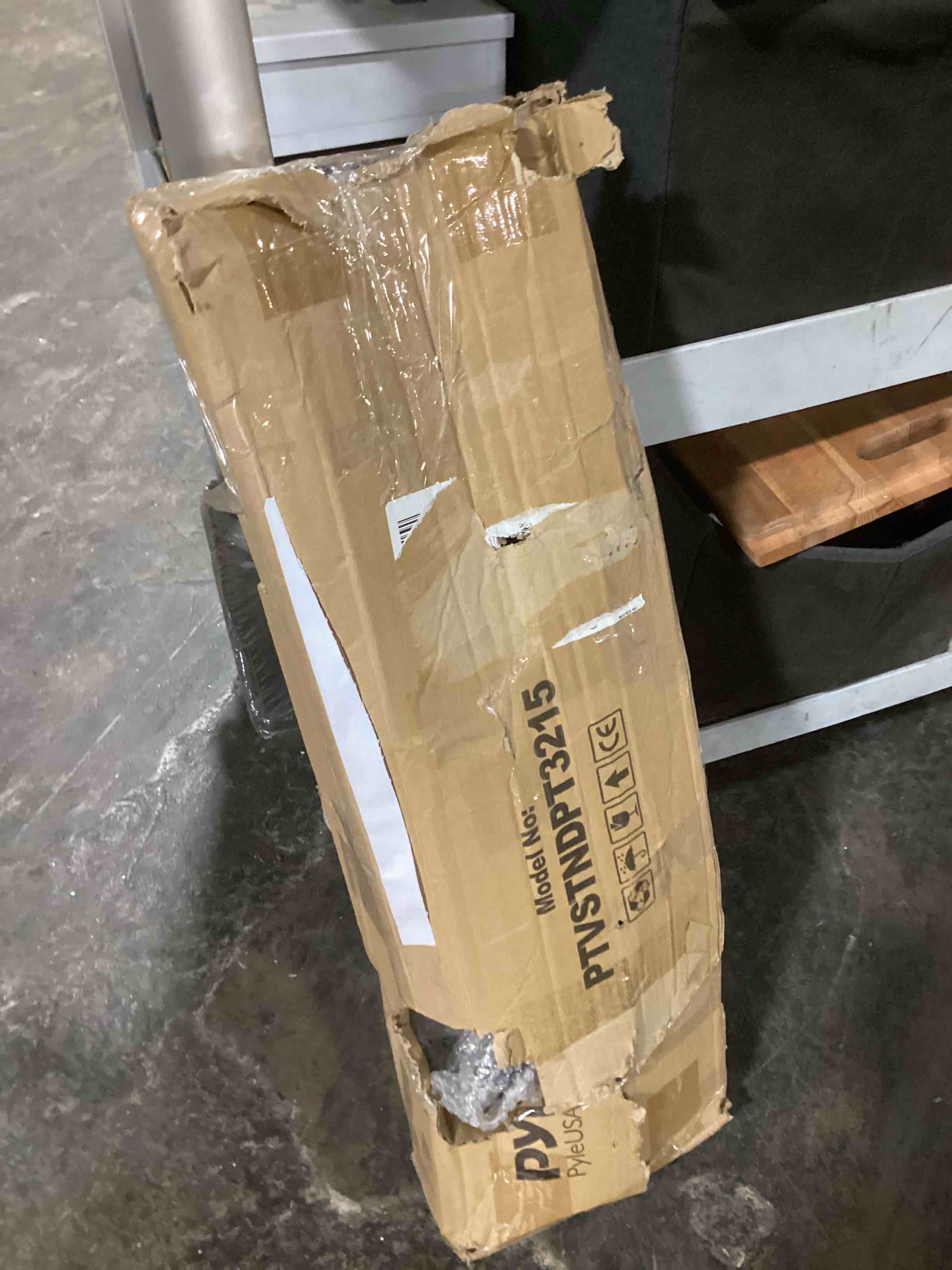 https://s3.amazonaws.com/lotting-images-prod/bidfta/ORG6653760_1727985459807.jpeg