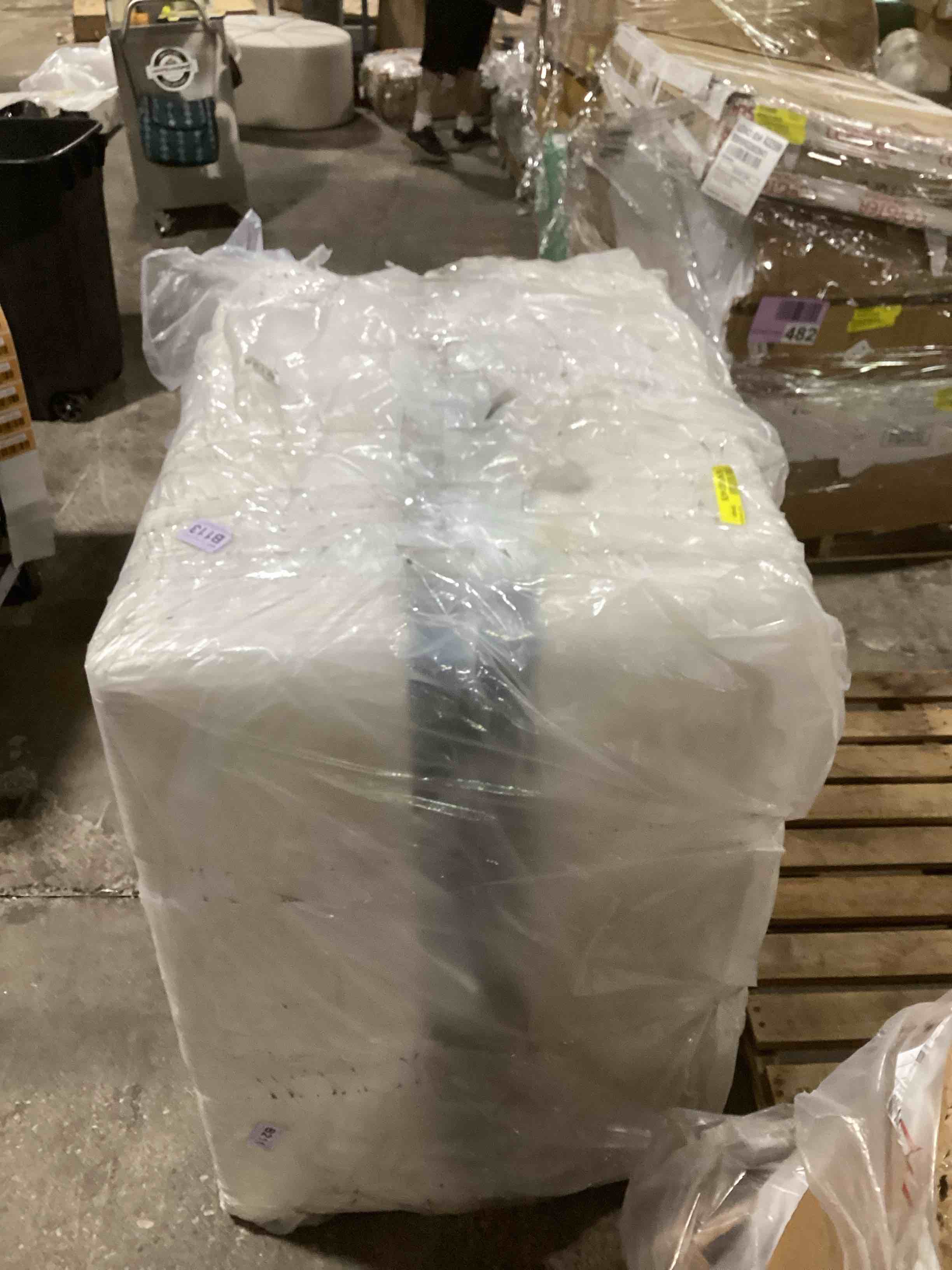 https://s3.amazonaws.com/lotting-images-prod/bidfta/ORG6653853_1728323355612.jpeg