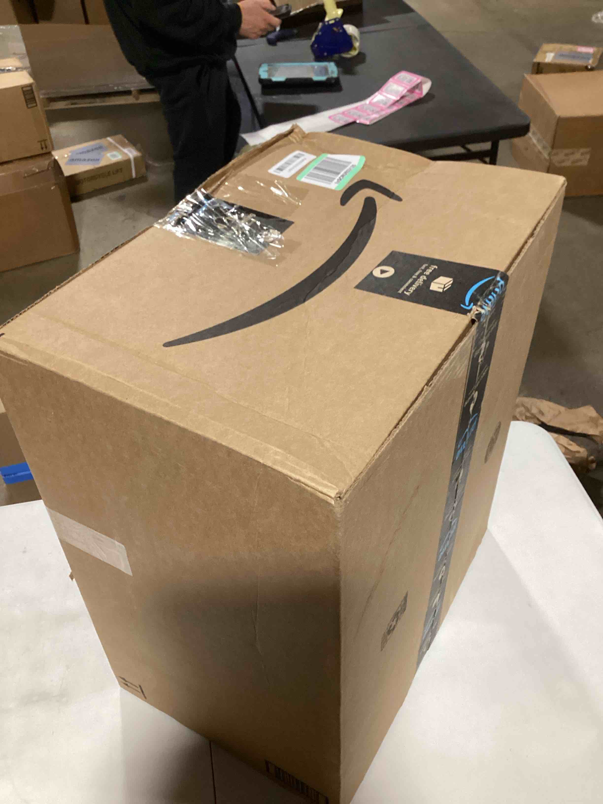 https://s3.amazonaws.com/lotting-images-prod/bidfta/ORG6654415_1729776729320.jpeg
