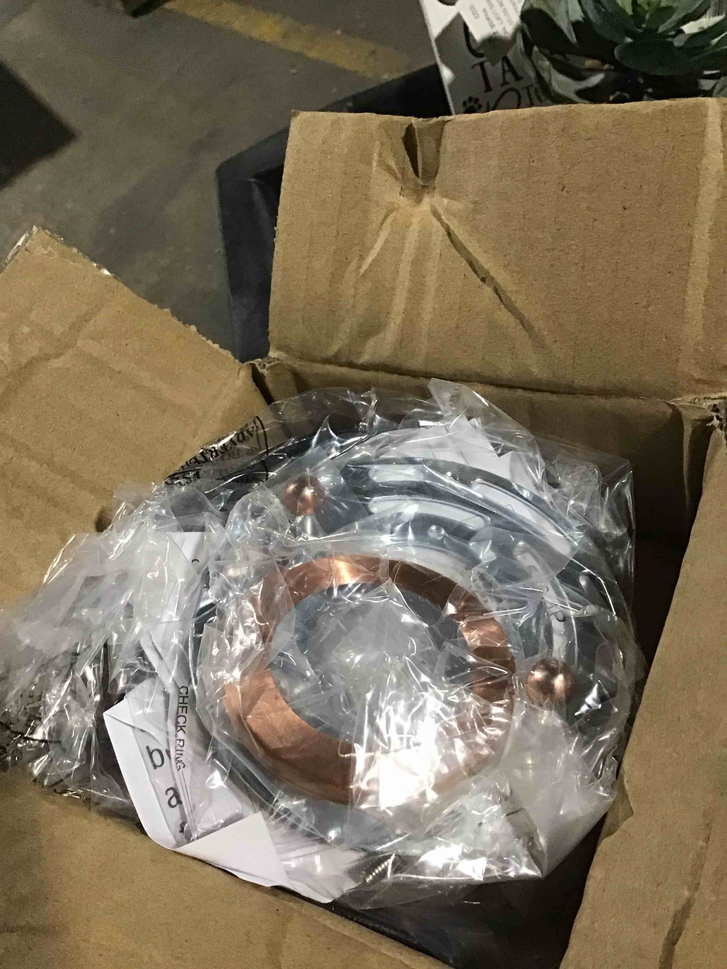 https://s3.amazonaws.com/lotting-images-prod/bidfta/ORG6655042_1726583871218.jpeg