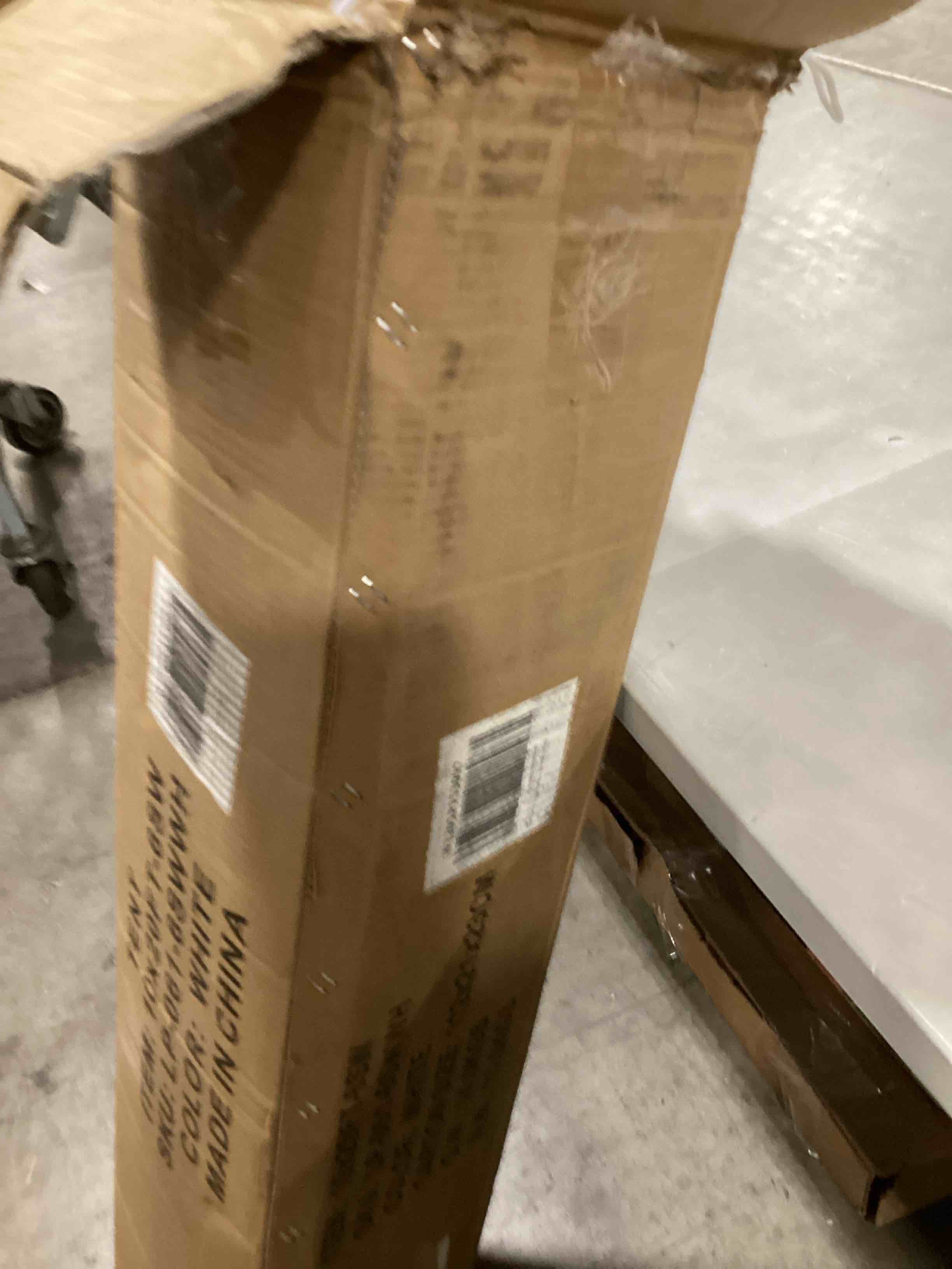 https://s3.amazonaws.com/lotting-images-prod/bidfta/ORG6657630_1722278641632.jpeg