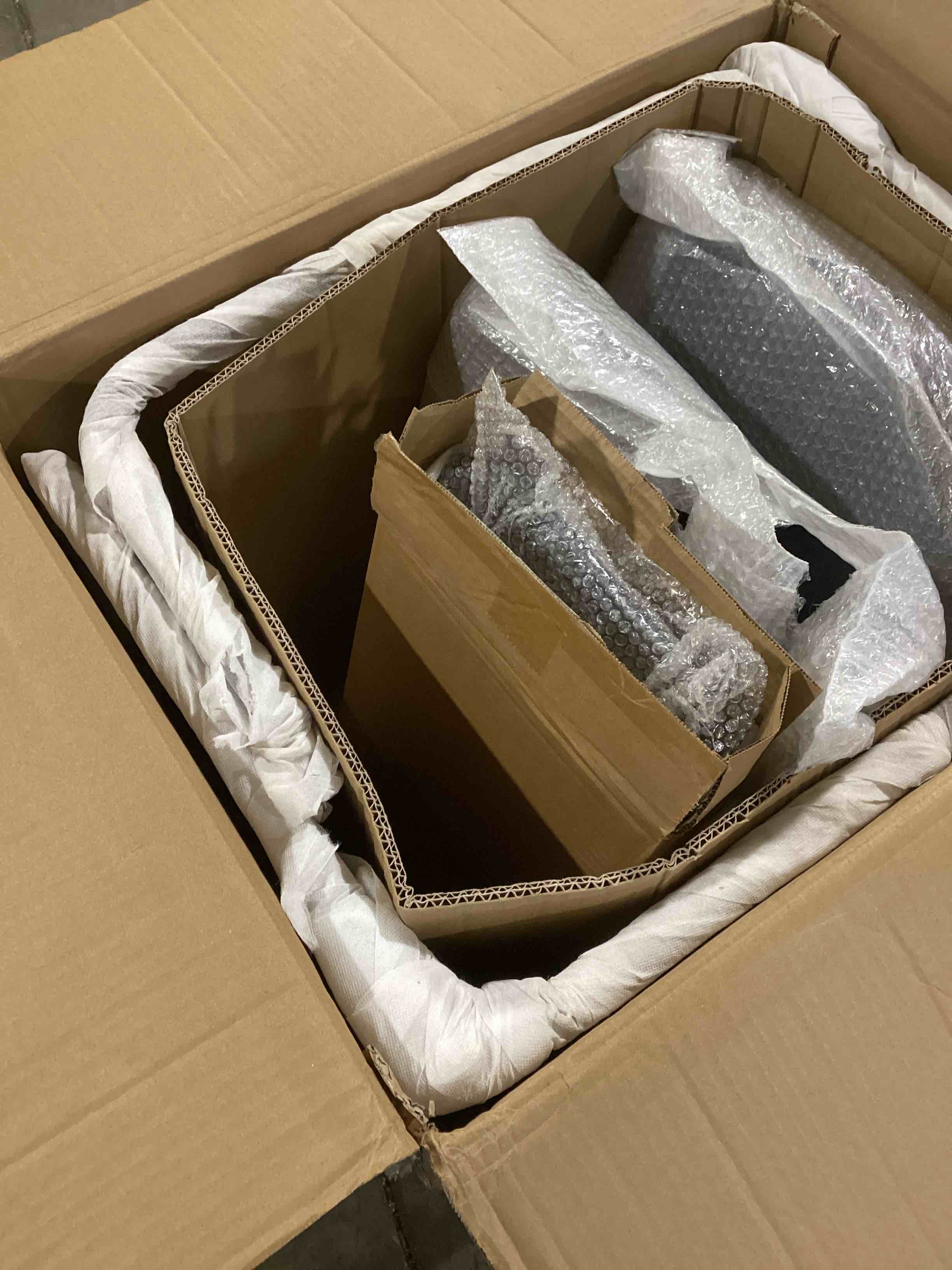 https://s3.amazonaws.com/lotting-images-prod/bidfta/ORG6659131_1724328793762.jpeg