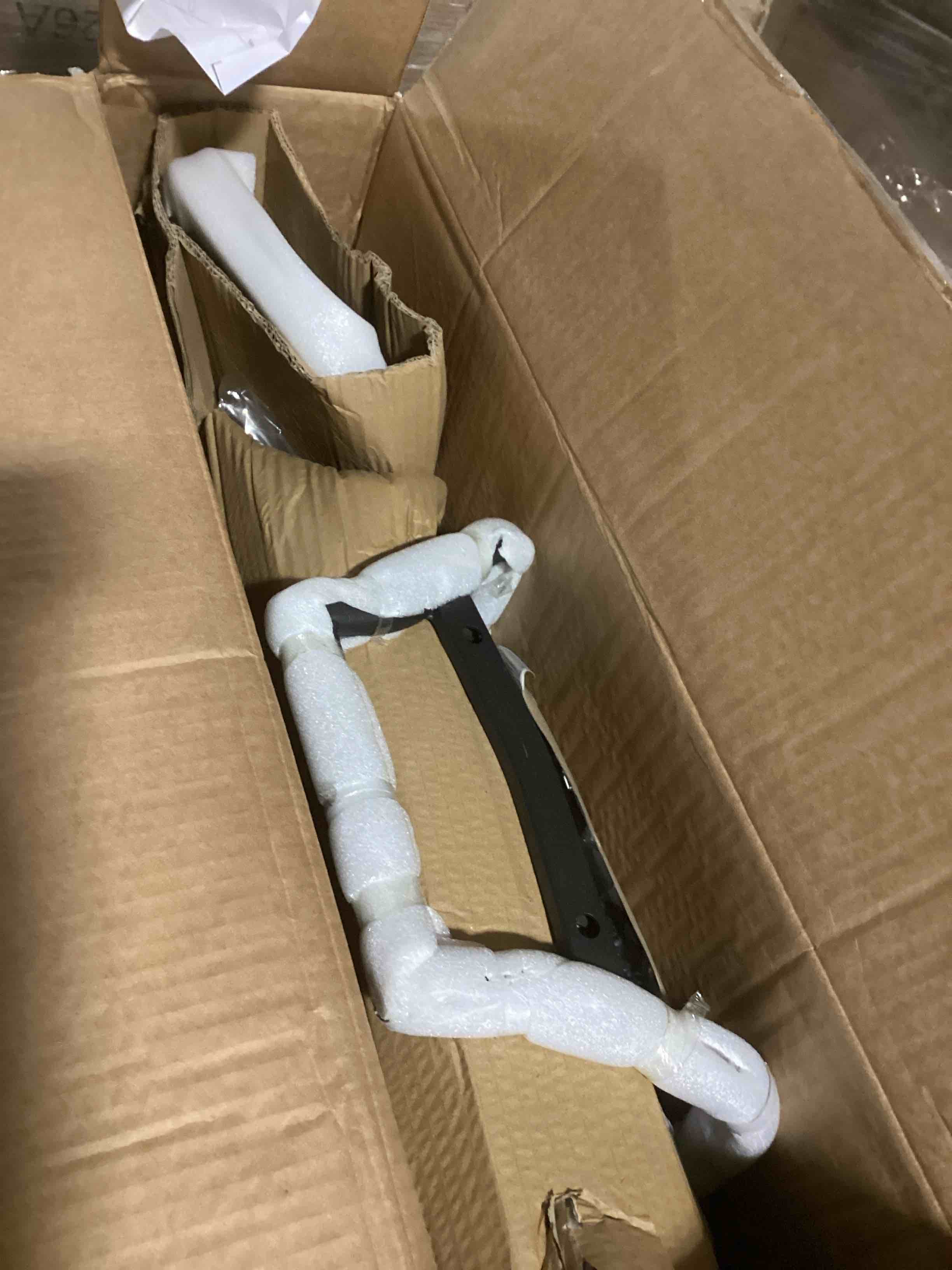 https://s3.amazonaws.com/lotting-images-prod/bidfta/ORG6661670_1725885669340.jpeg