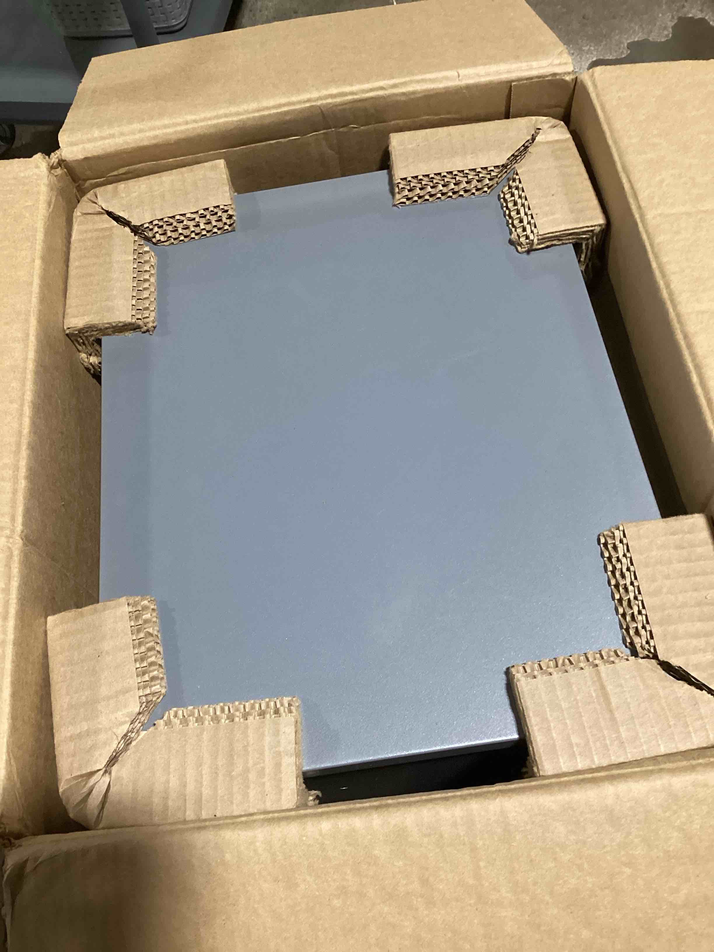 https://s3.amazonaws.com/lotting-images-prod/bidfta/ORG6665873_1728319741308.jpeg
