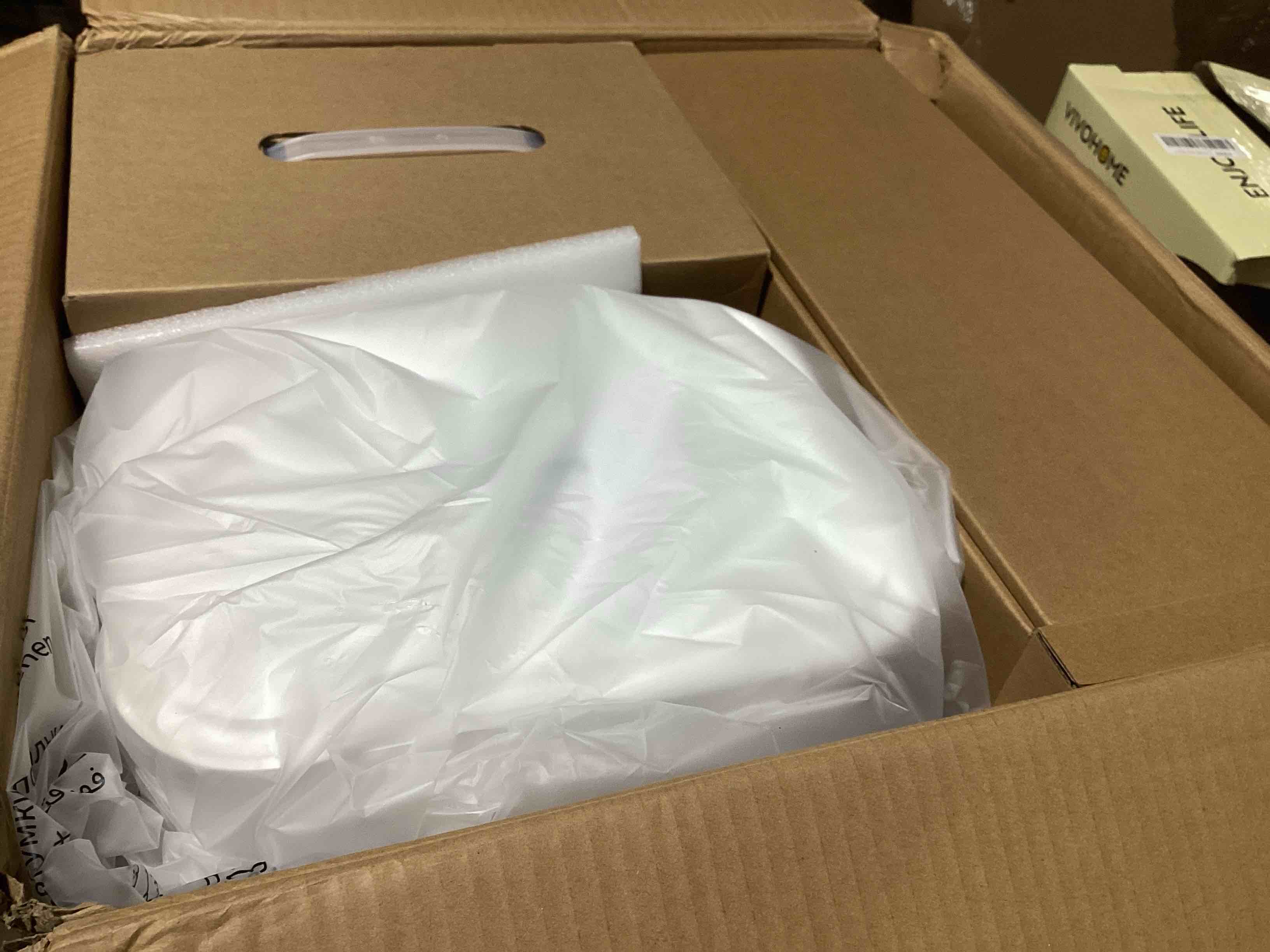 https://s3.amazonaws.com/lotting-images-prod/bidfta/ORG6666349_1729099172182.jpeg