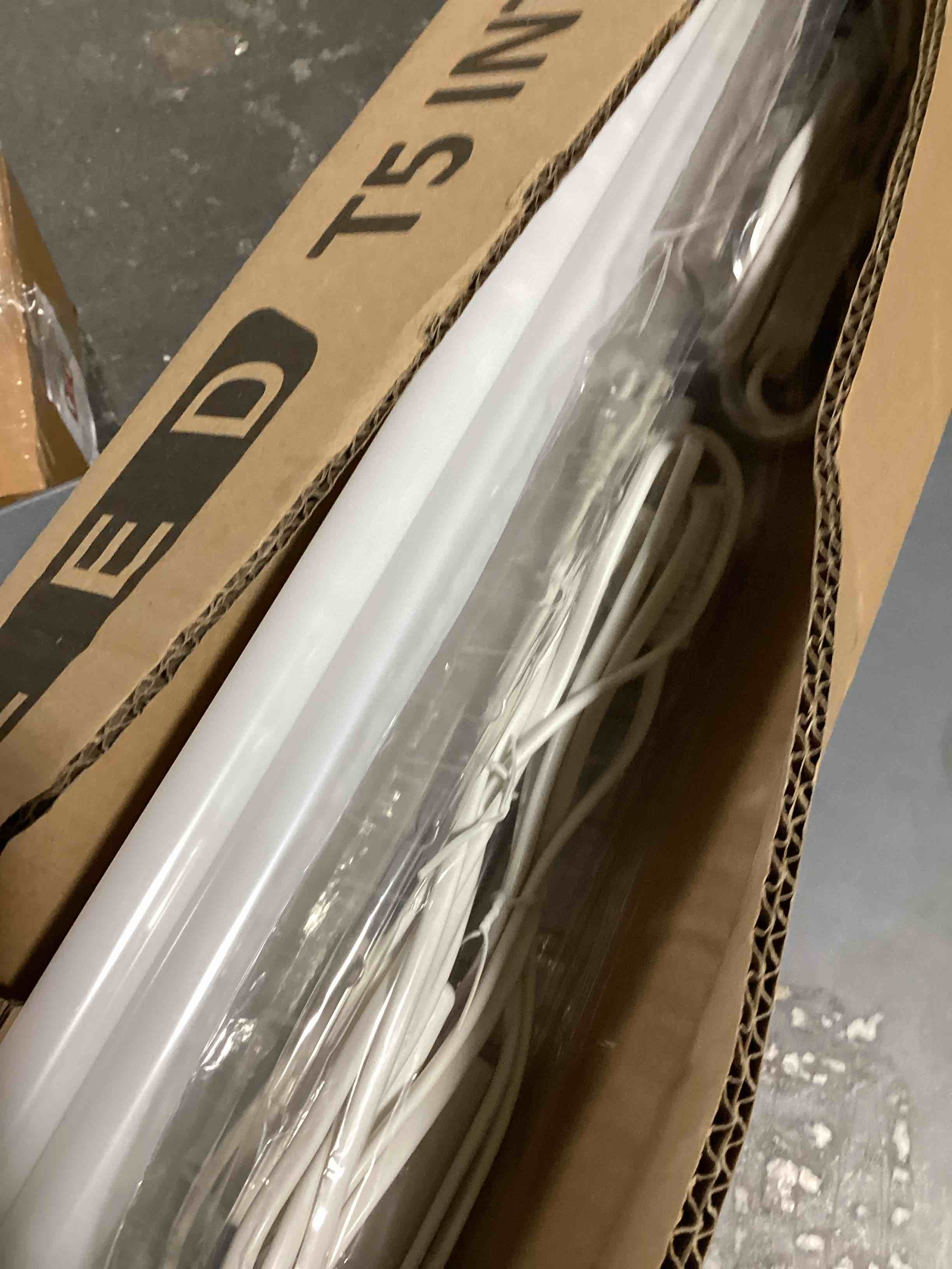 https://s3.amazonaws.com/lotting-images-prod/bidfta/ORG6666645_1730140420808.jpeg